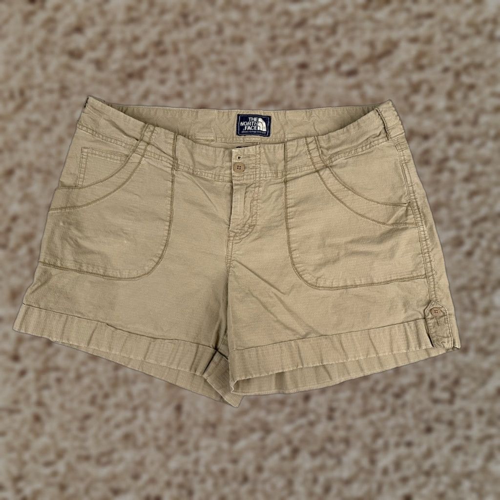 Vintage VINTAGE Columbia Shorts Womens 14 Beige Cargo Denim 35in Waist 5in Inseam Elastic Waist Regular Fit Outdoor, Beach, Hiking Womens Size 36" / US 14 / IT 50 - 1 Thumbnail