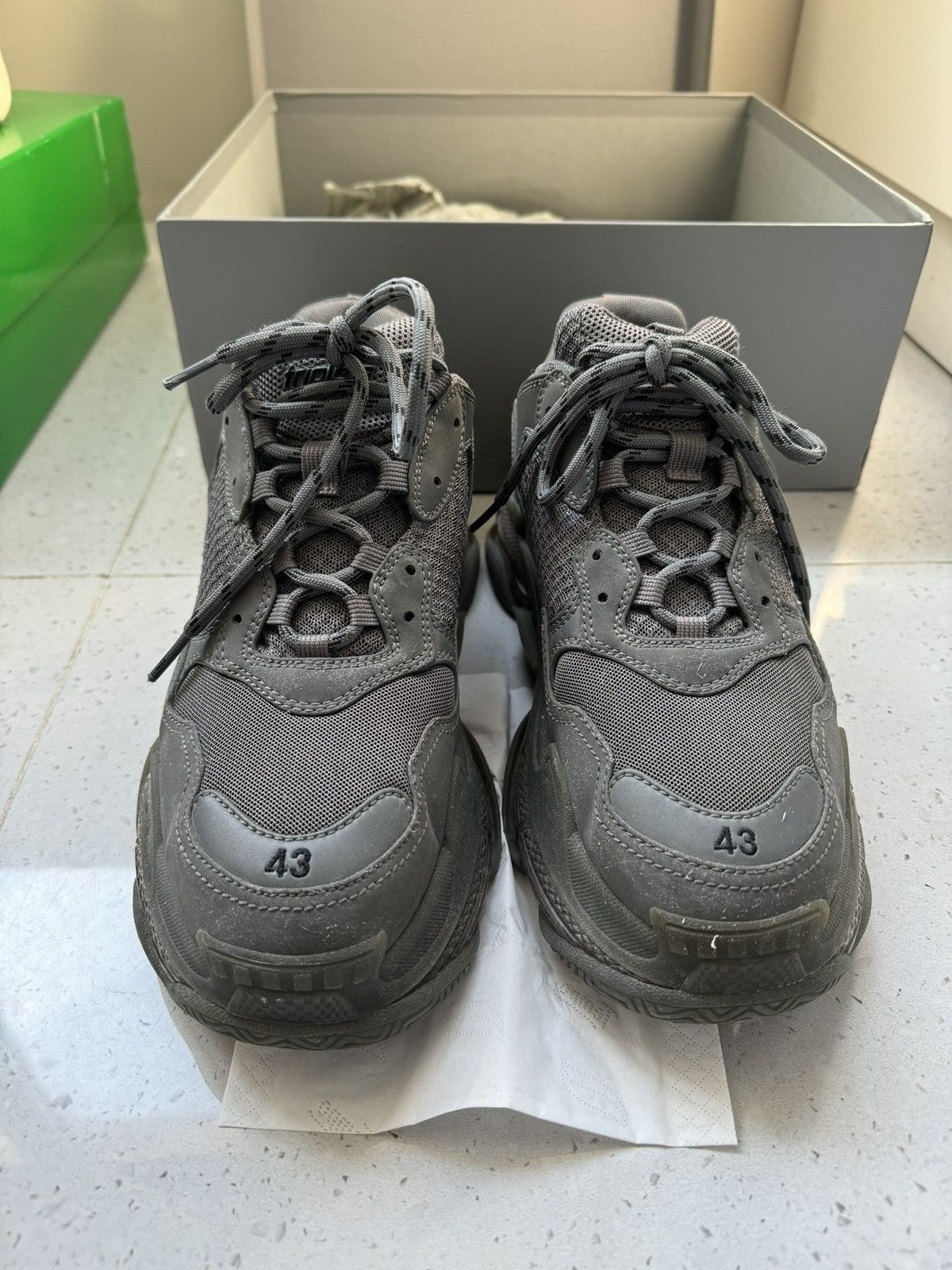 Balenciaga Balenciaga Triple S sneaker Size US 9 / EU 42 - 12 Thumbnail