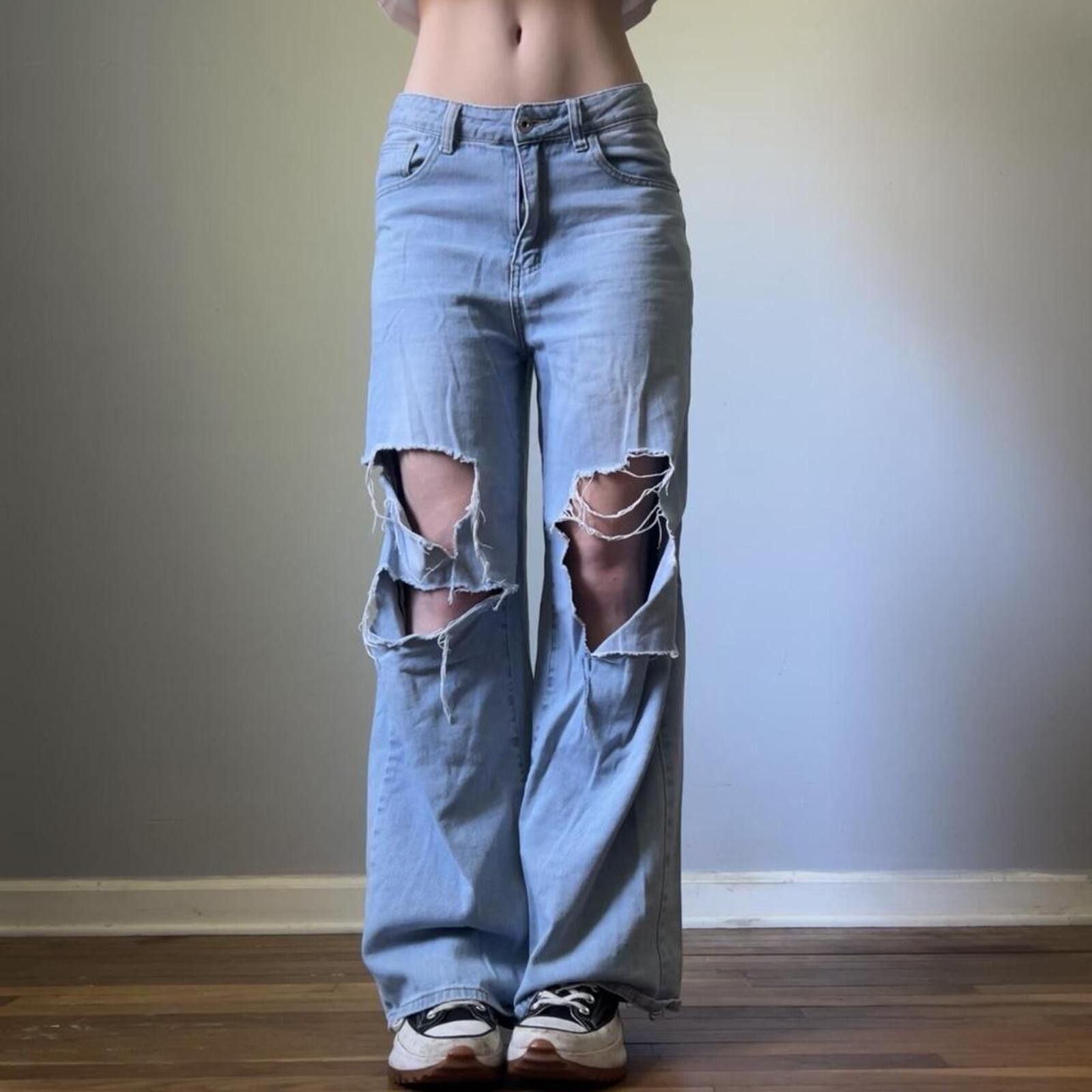 Shein Light wash ripped wide leg jeans Size 27" / US 4 / IT 40 - 1 Thumbnail