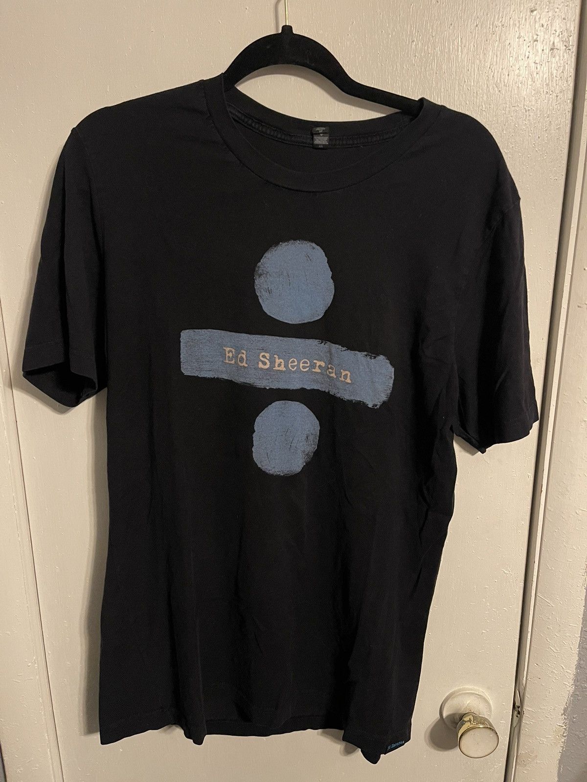 Band Tees Ed Sheeran Divide Tour Tee Size US L / EU 52-54 / 3 - 1 Thumbnail