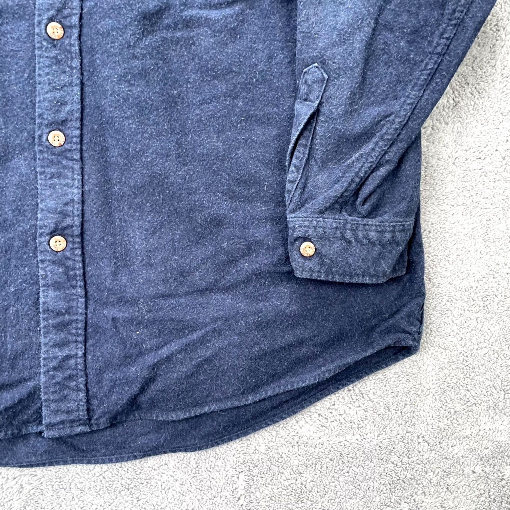 Vintage VTG Field And Stream Shirt Mens 2XL Blue Long Sleeve Button-Up Collared Pockets Outdoor Fish Camping Casual Fall Winter Size US XXL / EU 58 / 5 - 2 Thumbnail