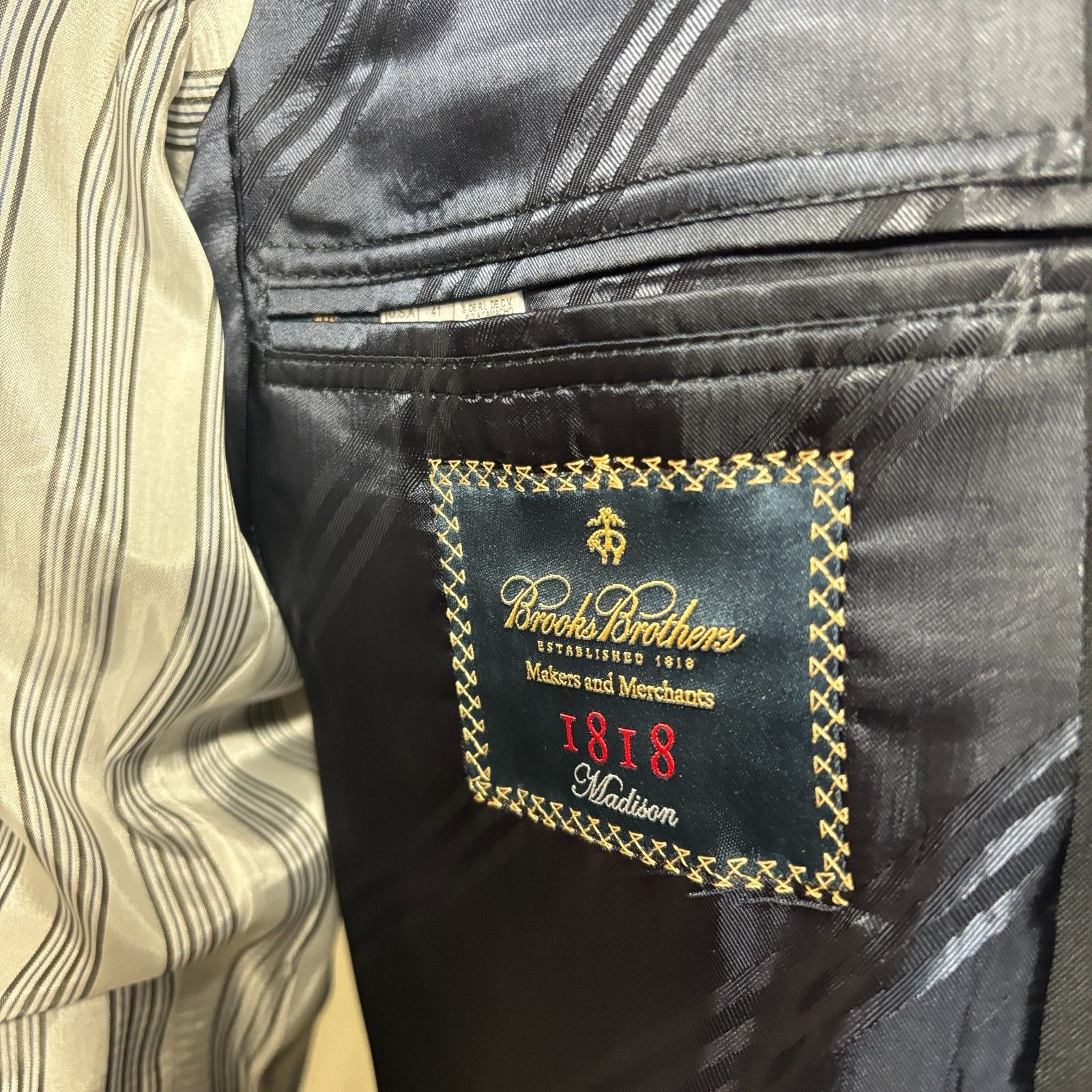 Brooks Brothers Brooks Brothers Madison Loro Piana Men’s Blazer Gold Logo Bt Size 40S - 4 Thumbnail