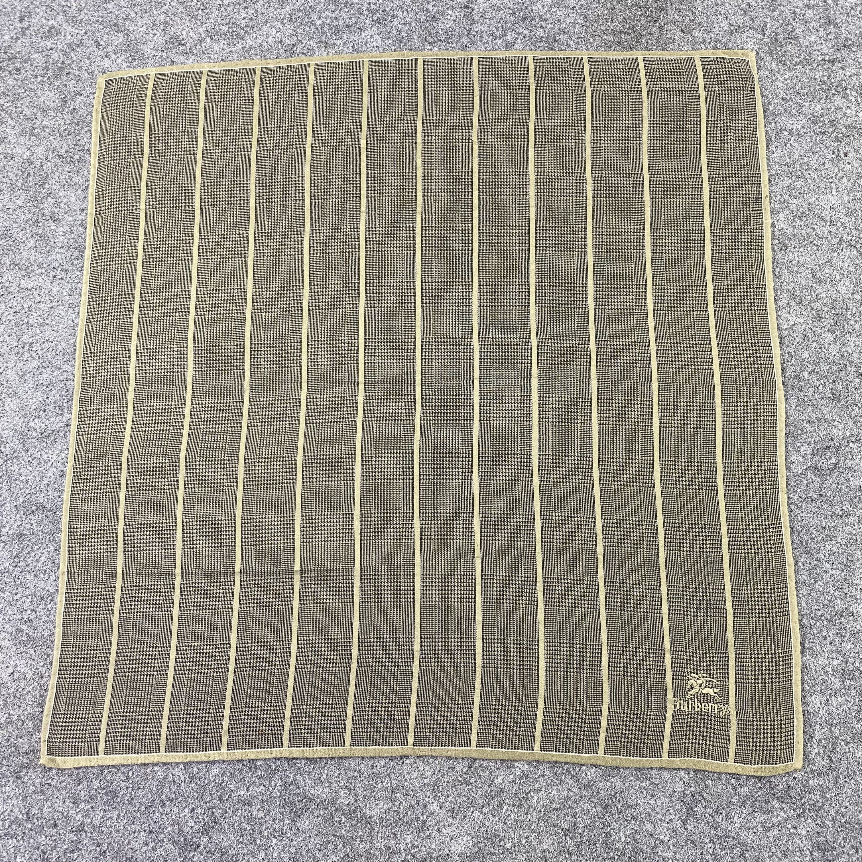 Burberry × Vintage Burberry Handkerchief / Bandana / Neckerchief-B992 Size ONE SIZE - 3 Thumbnail