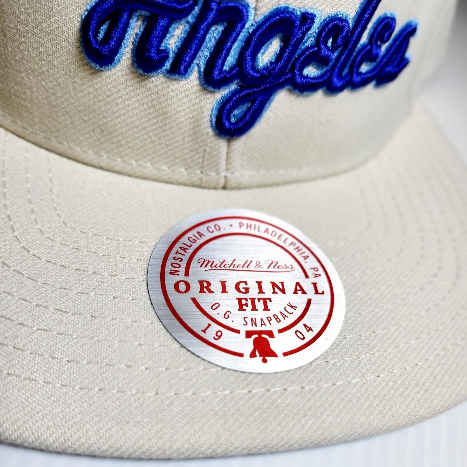 Mitchell & Ness NWT Los Angeles Lakers Mitchell & Ness 3D Off White Hat Size ONE SIZE - 4 Thumbnail