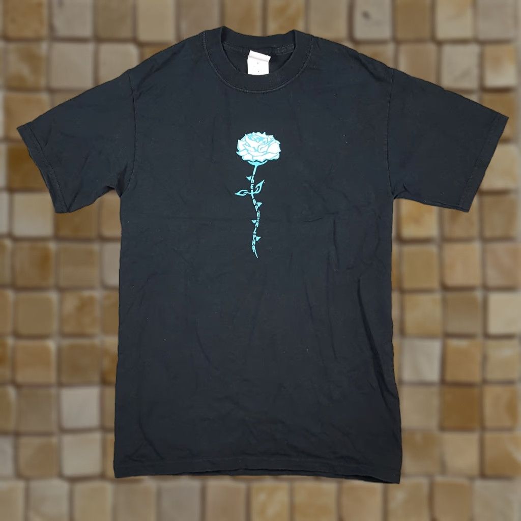 Gildan VINTAGE Gildan T-Shirt Mens Tee Size S Black Rose Tour Band Retro Rock Music College Shirt Size US S / EU 44-46 / 1 - 1 Thumbnail