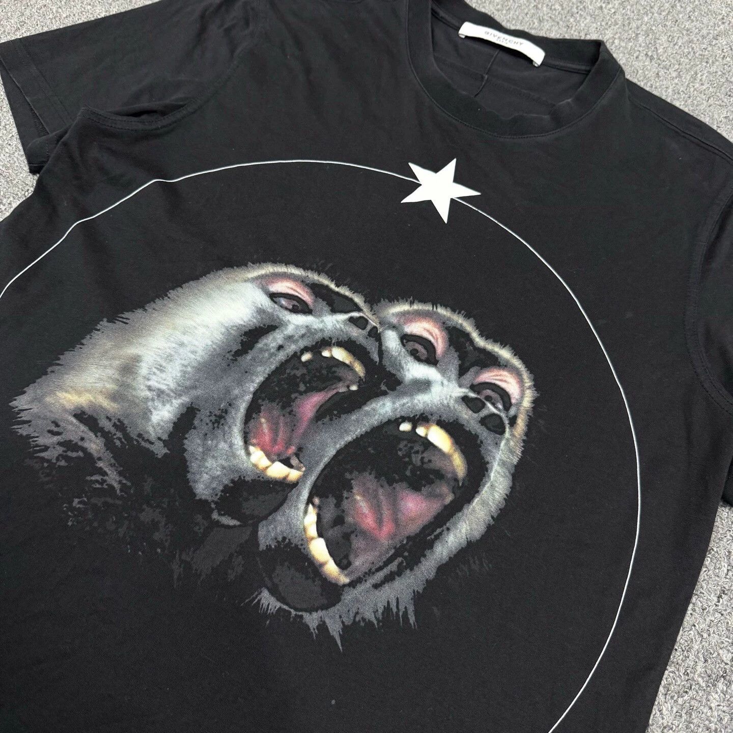 Givenchy Givenchy Monkey Black T-shirt M 99 New Size US M / EU 48-50 / 2 - 3 Thumbnail