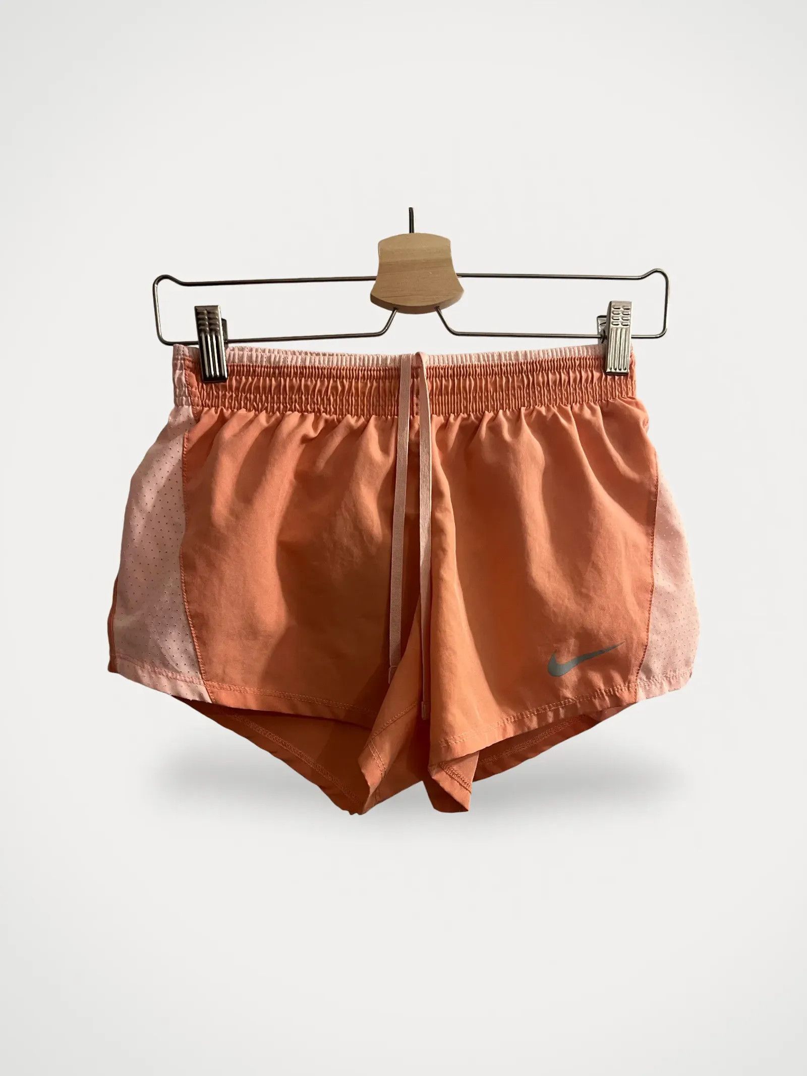 Nike Nike Dri Fit Shorts Size 25" / US 0 / IT 36 - 1 Thumbnail