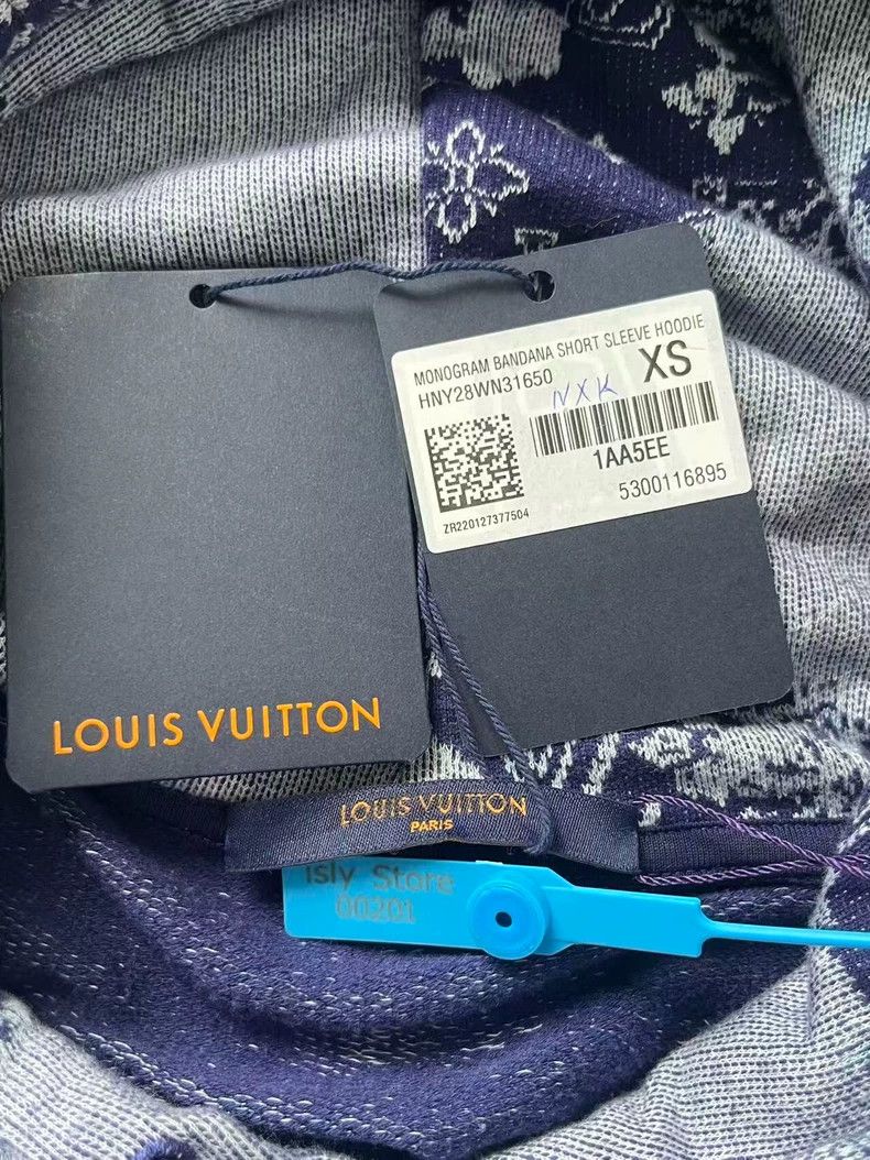 Louis Vuitton Louis Vuitton Graphic printed hooded casual short sleeves Size US XS / EU 42 / 0 - 4 Thumbnail