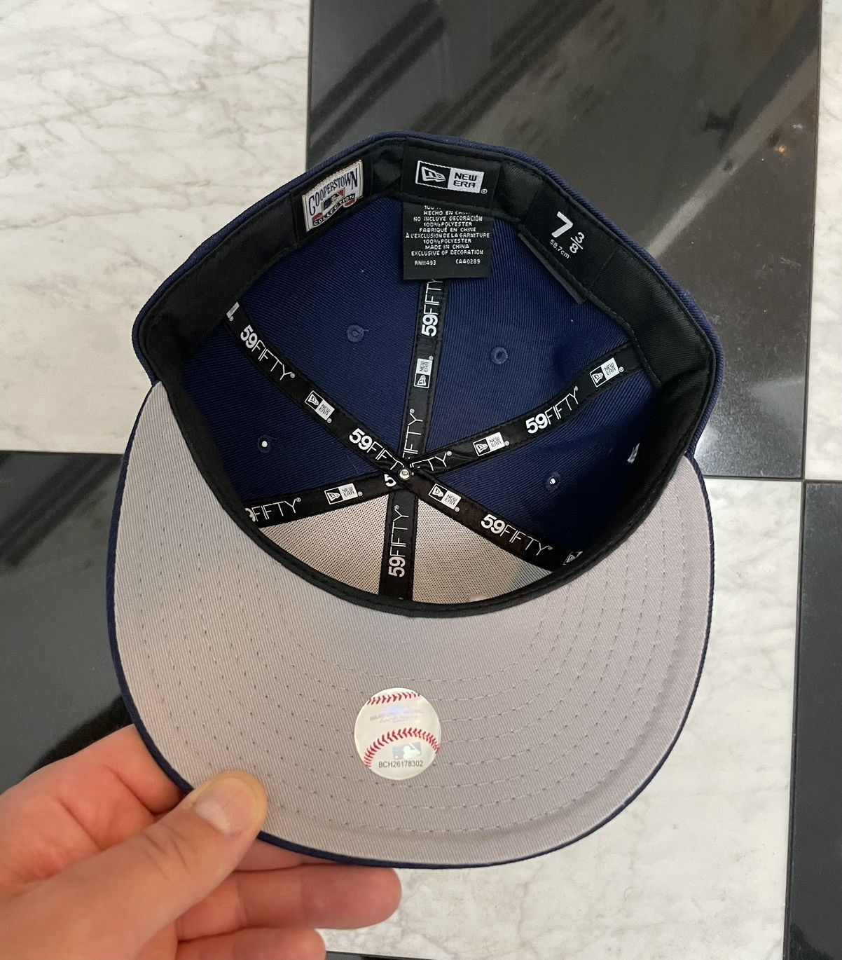 New Era 🔥 Exclusive Angels fitted 7 3/8 Size ONE SIZE - 4 Thumbnail