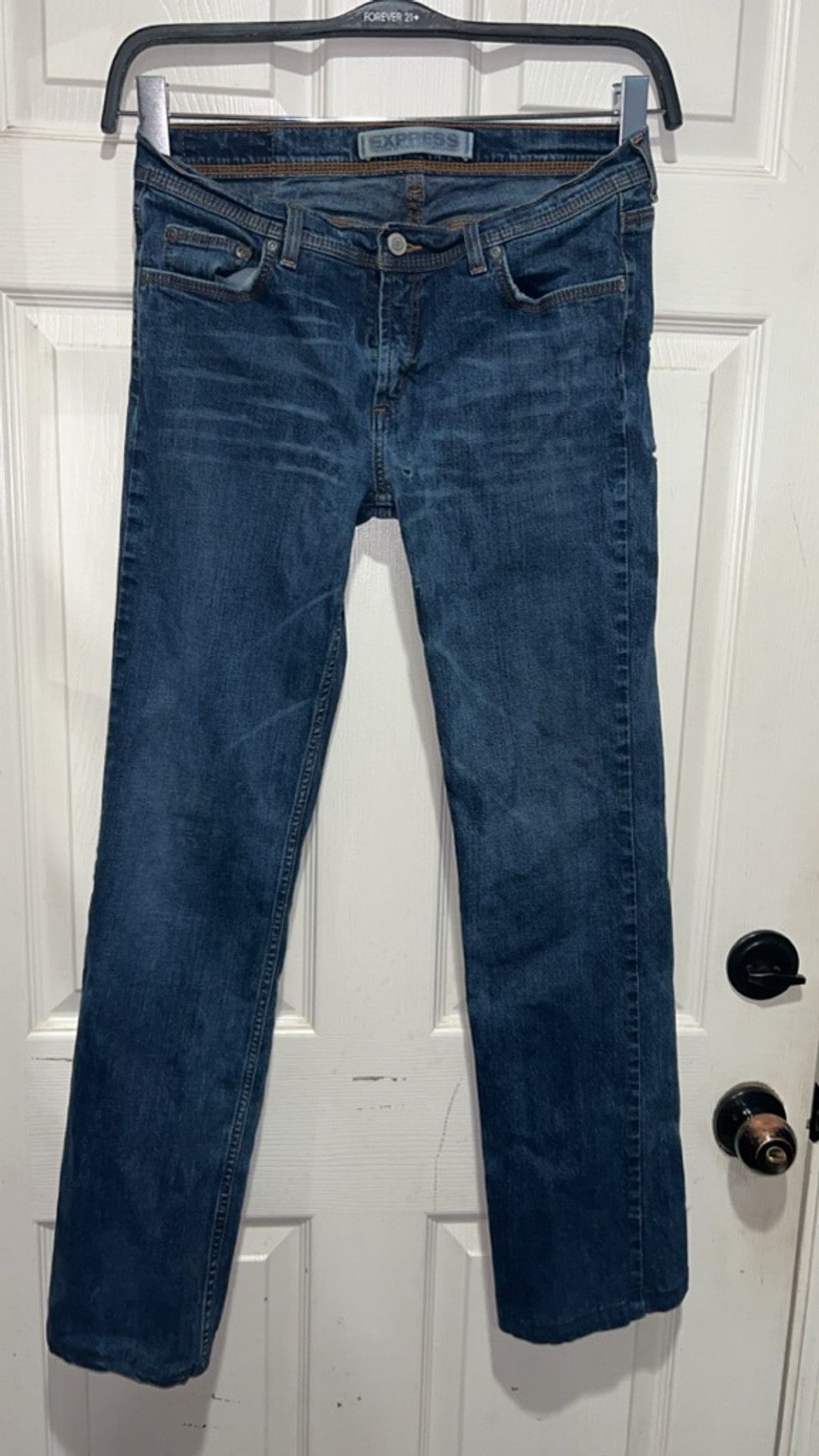Express Women's Express Blue Straight Leg Jeans Juniors Size 9 Size 30" / US 8 / IT 44 - 1 Thumbnail