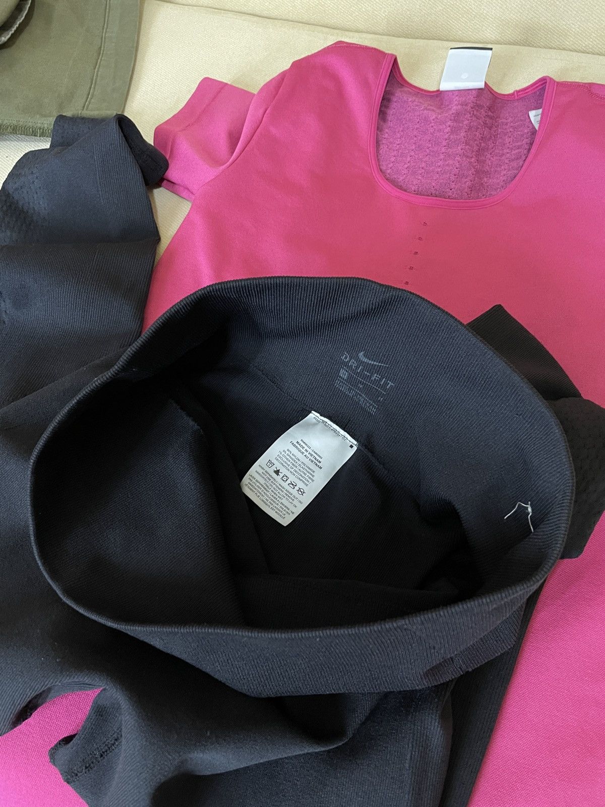 Nike × Nike ACG Leggings Yoga W NK Luxe SEAMLESS 7/8 TIGHT Gym Training Pants Trousers M Size 26" / US 2 / IT 38 - 7 Thumbnail