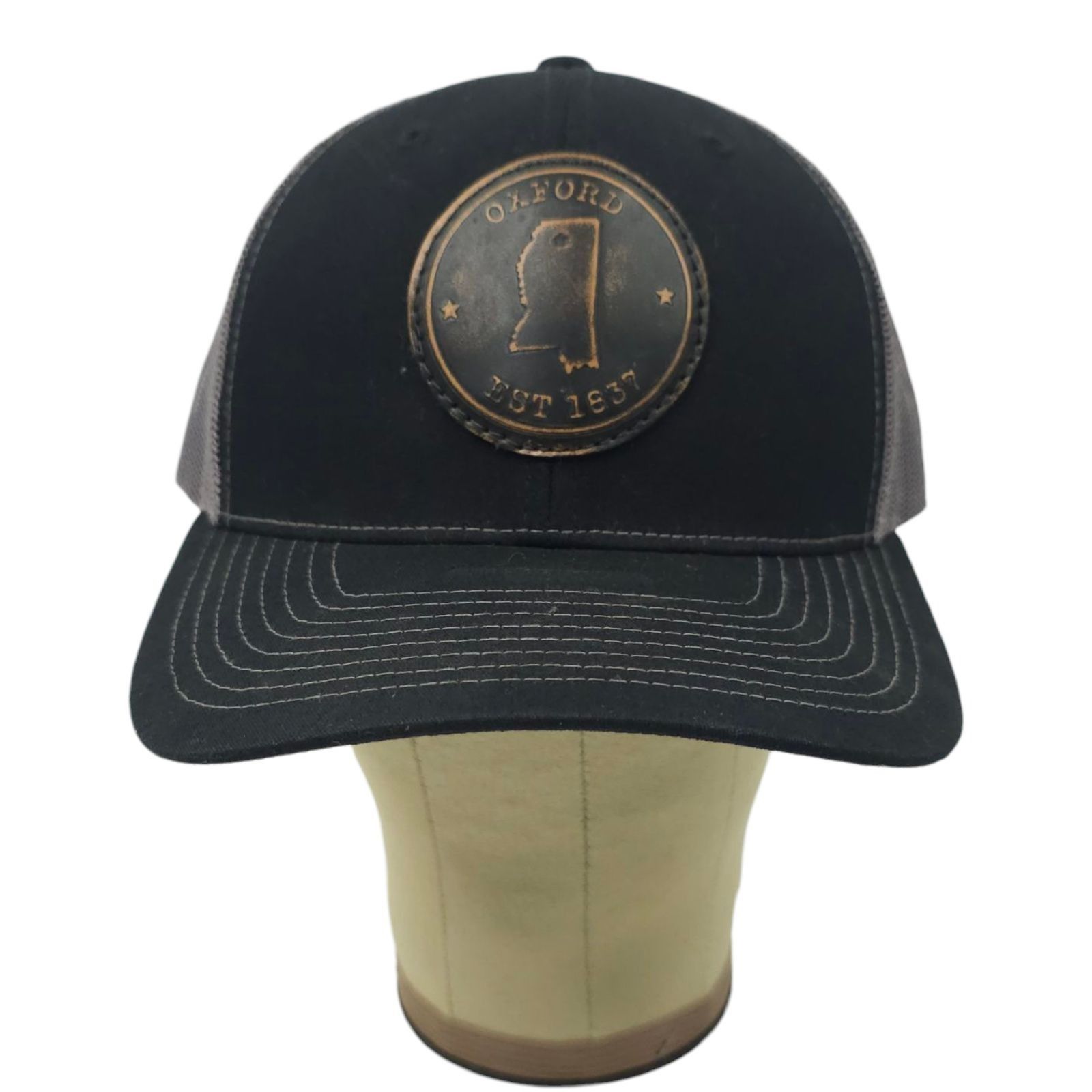 Richardson Richardson Oxford Round Patch Mesh Snapback Cap Trucker Hat Size ONE SIZE - 10 Thumbnail