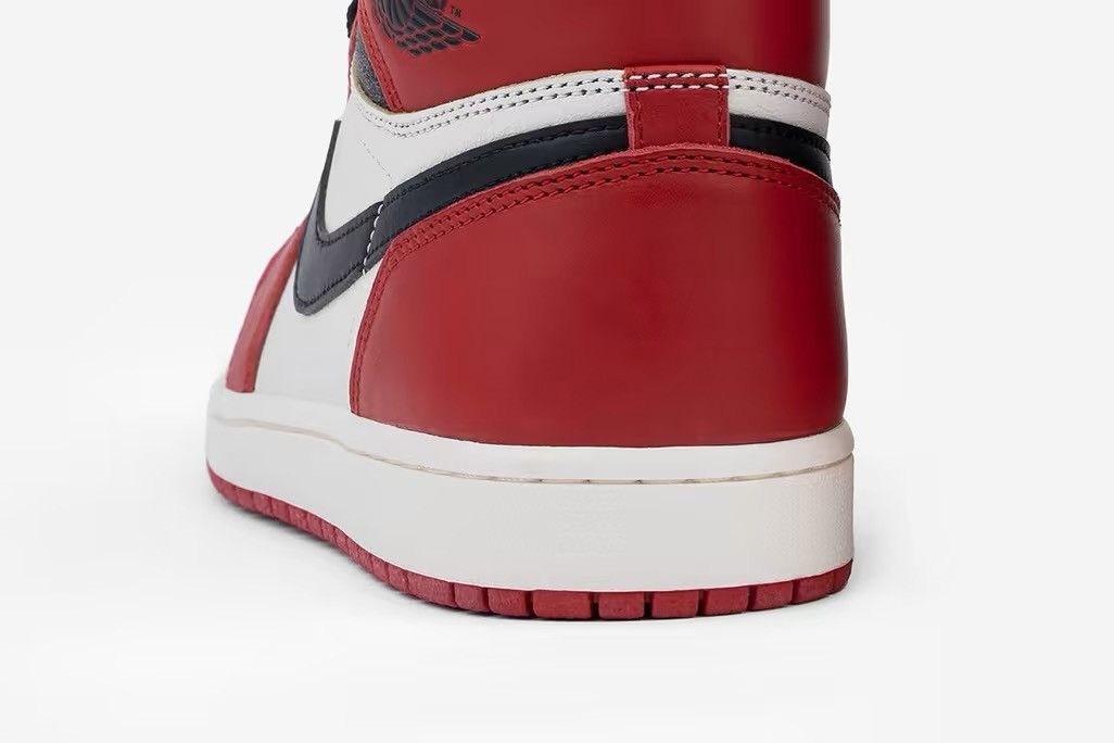 Jordan Brand Jordan 1 Retro High OG - Chicago Lost and Found Size US 10 / EU 43 - 6 Thumbnail