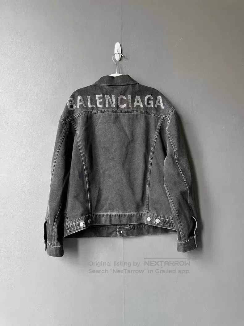 Balenciaga Balenciaga Crystal studded denim jacket Size XS / US 0-2 / IT 36-38 - 2 Thumbnail
