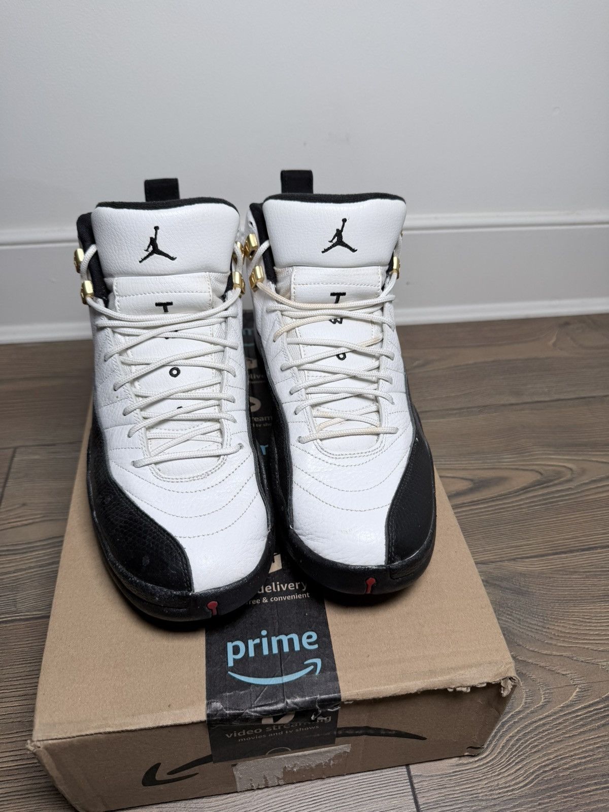 Jordan Brand Air Jordan 12 Retro “Taxi” – 2013 – White/Black – Men’s Size US 10.5 / EU 43-44 - 2 Thumbnail