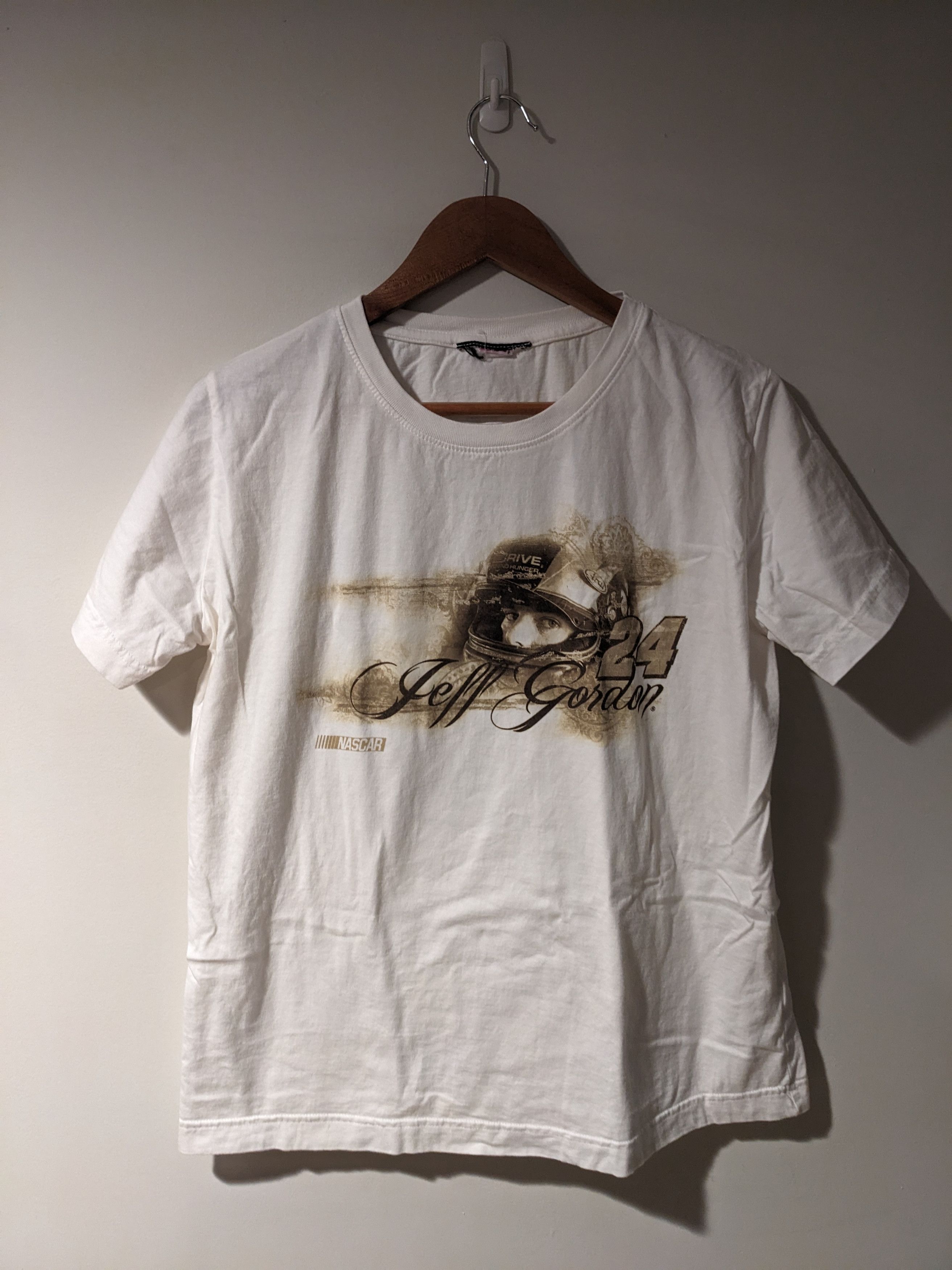 NASCAR × Vintage Vintage 2011 Jeff Gordan Nascar Womans White Large T-Shirt Size L / US 10 / IT 46 - 1 Thumbnail