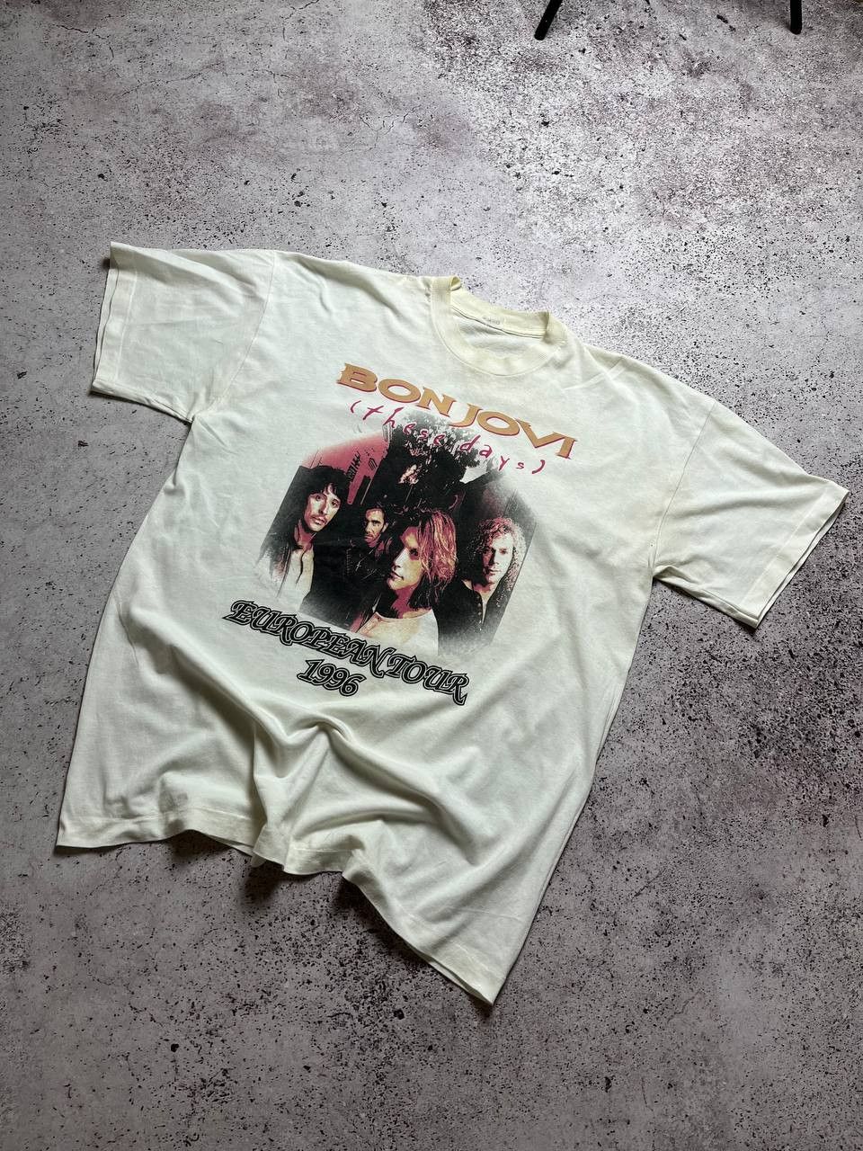 Band Tees Vintage Bon Jovi T-Shirt 1996 Y2K European Tour Size US XL / EU 56 / 4 - 1 Thumbnail