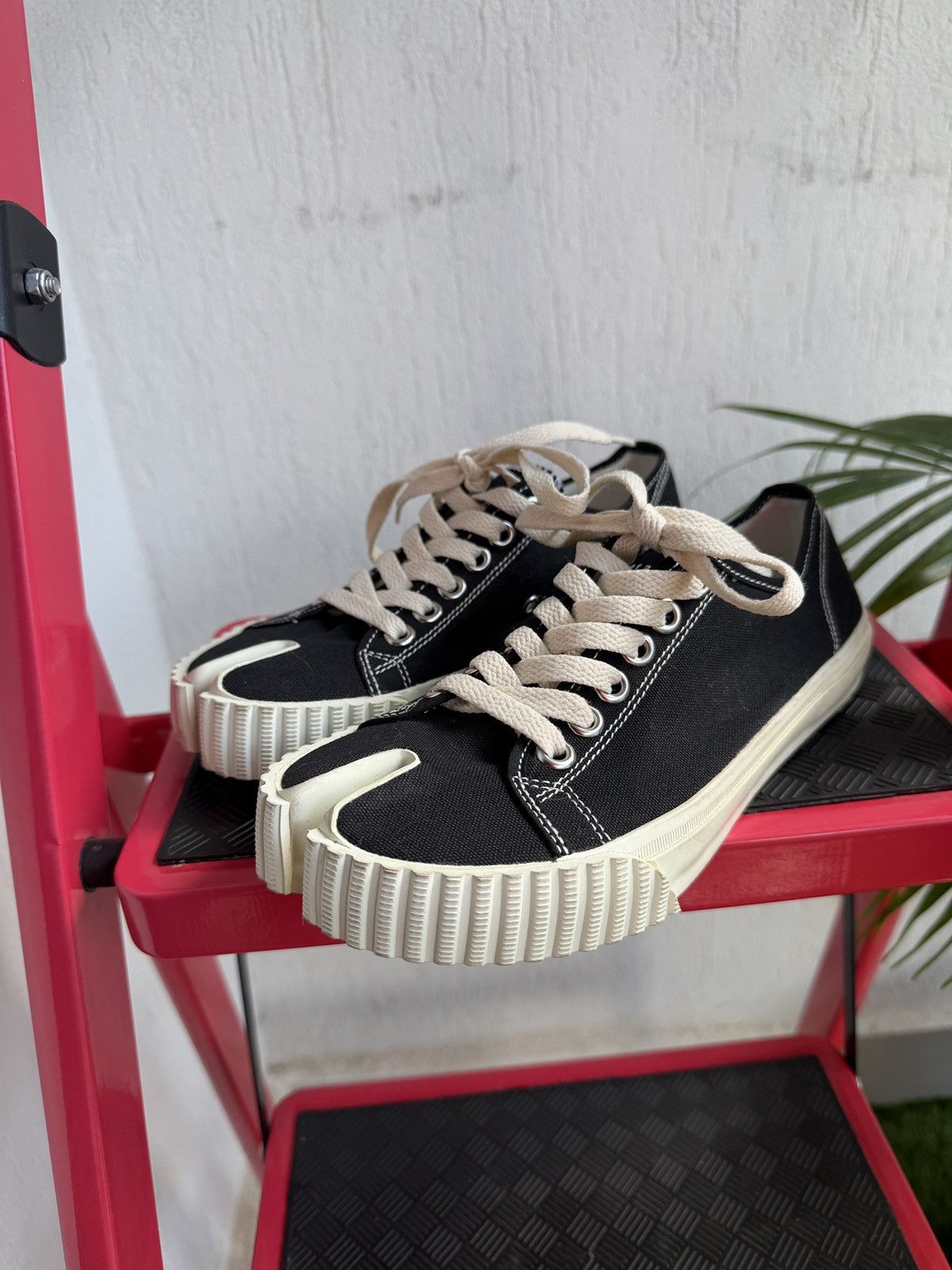 Maison Margiela tabi canvas sneakers Size US 6 / IT 36 - 1 Thumbnail