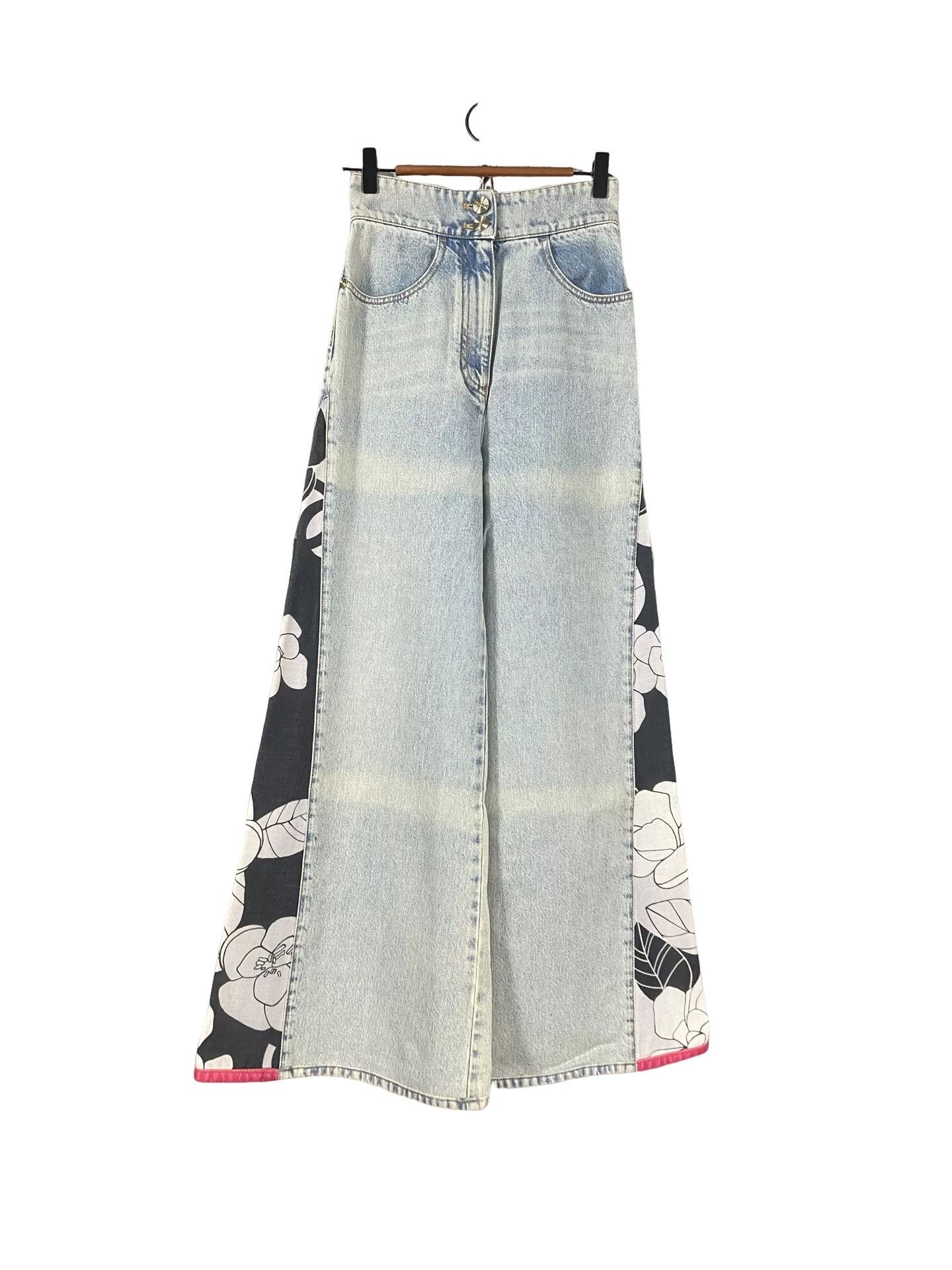 Chanel Chanel Floral Panel Jeans Size 34 Size 25" / US 0 / IT 36 - 1 Thumbnail