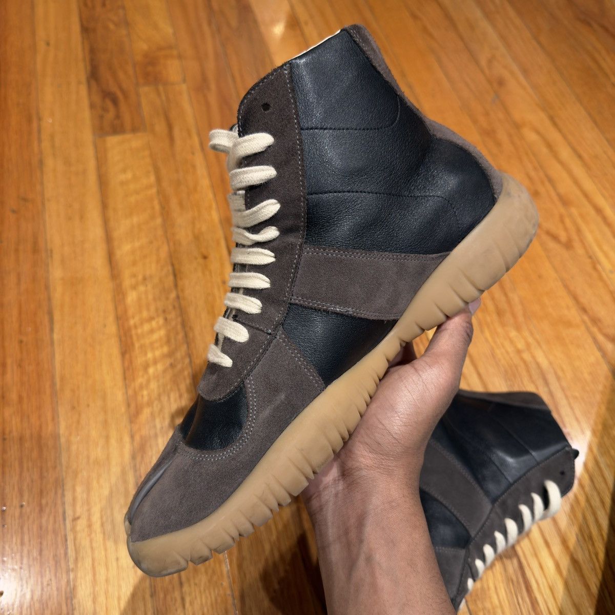 Maison Margiela Margiela Tabi GAT Replica Size US 9 / EU 42 - 4 Thumbnail
