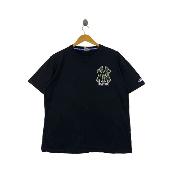 MLB MLB NEW YORK YANKEES Camo Embossed Logo Tee Shirt Size L / US 10 / IT 46 - 1 Thumbnail