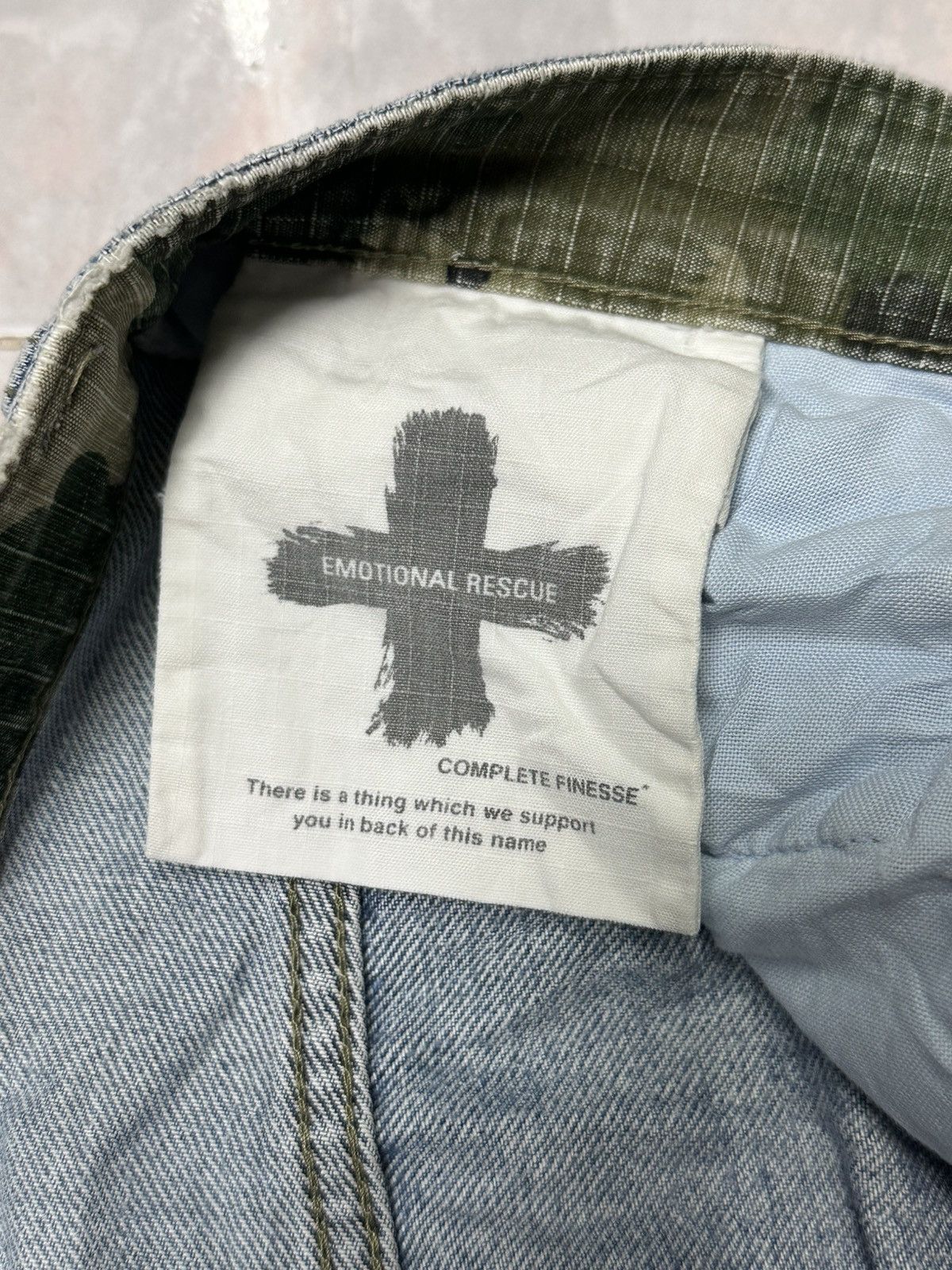 Japanese Brand Complete Finesse Japan Distressed Selvage Jeans With Faded Size US 33 - 11 Thumbnail