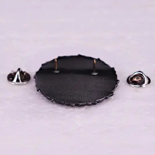 Other Skull With Two Guns Pistols Pin/Brooches Size ONE SIZE - 2 Thumbnail