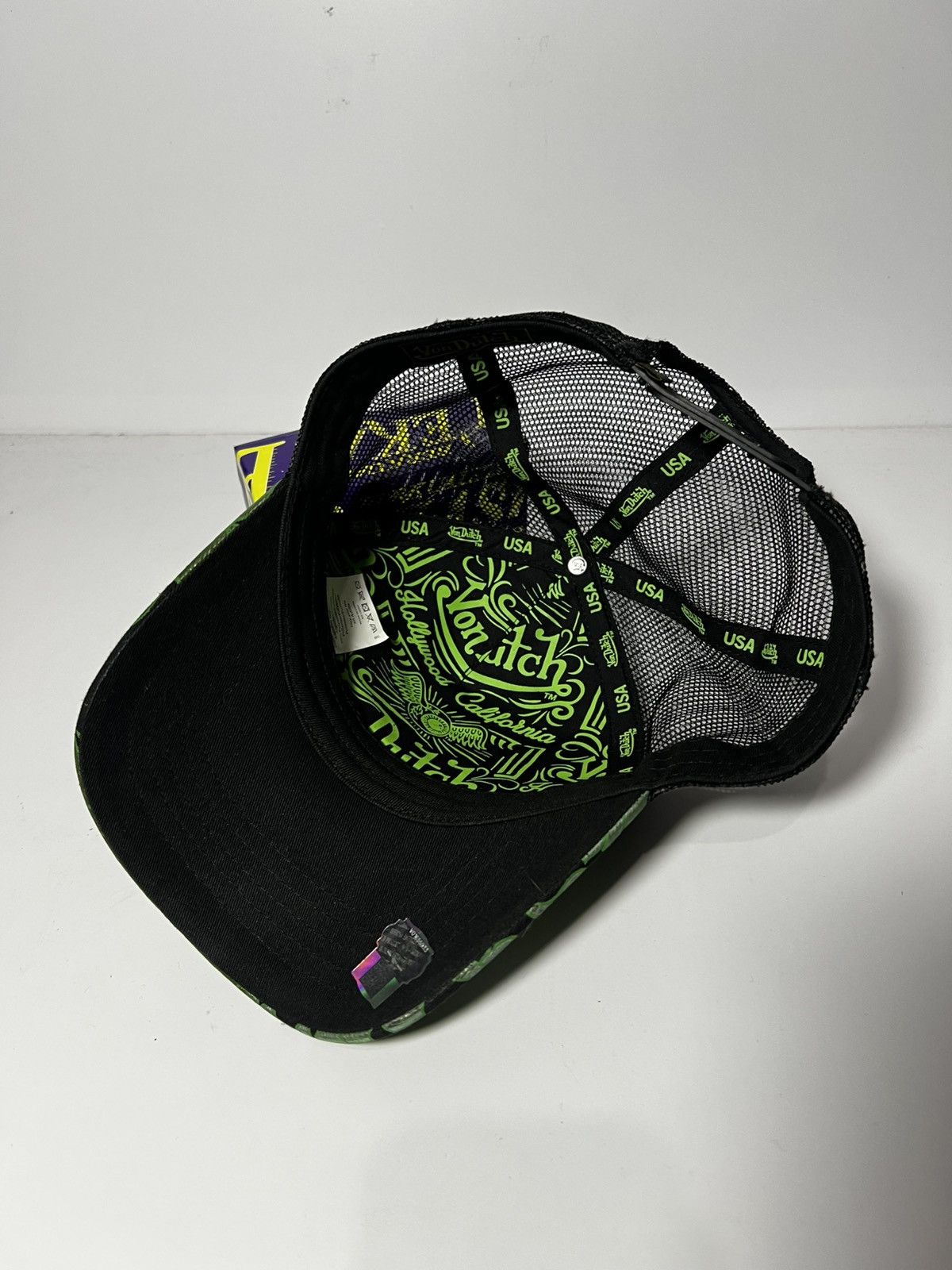 Von Dutch VON DUTCH CLASSIC FLAME TRUCKER HAT AS SEEN ON STEVE AOKI Size ONE SIZE - 4 Thumbnail
