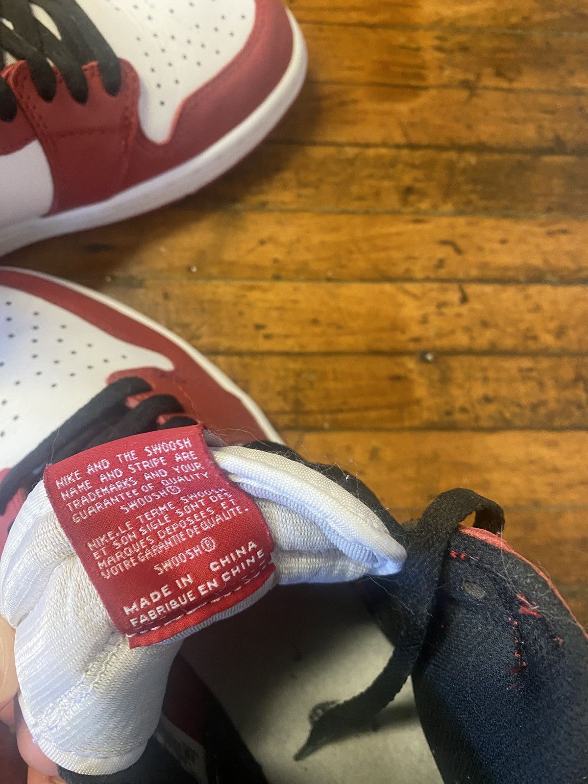 Jordan Brand × Nike Jordan Chicago 1’s Size US 10 / EU 43 - 6 Thumbnail