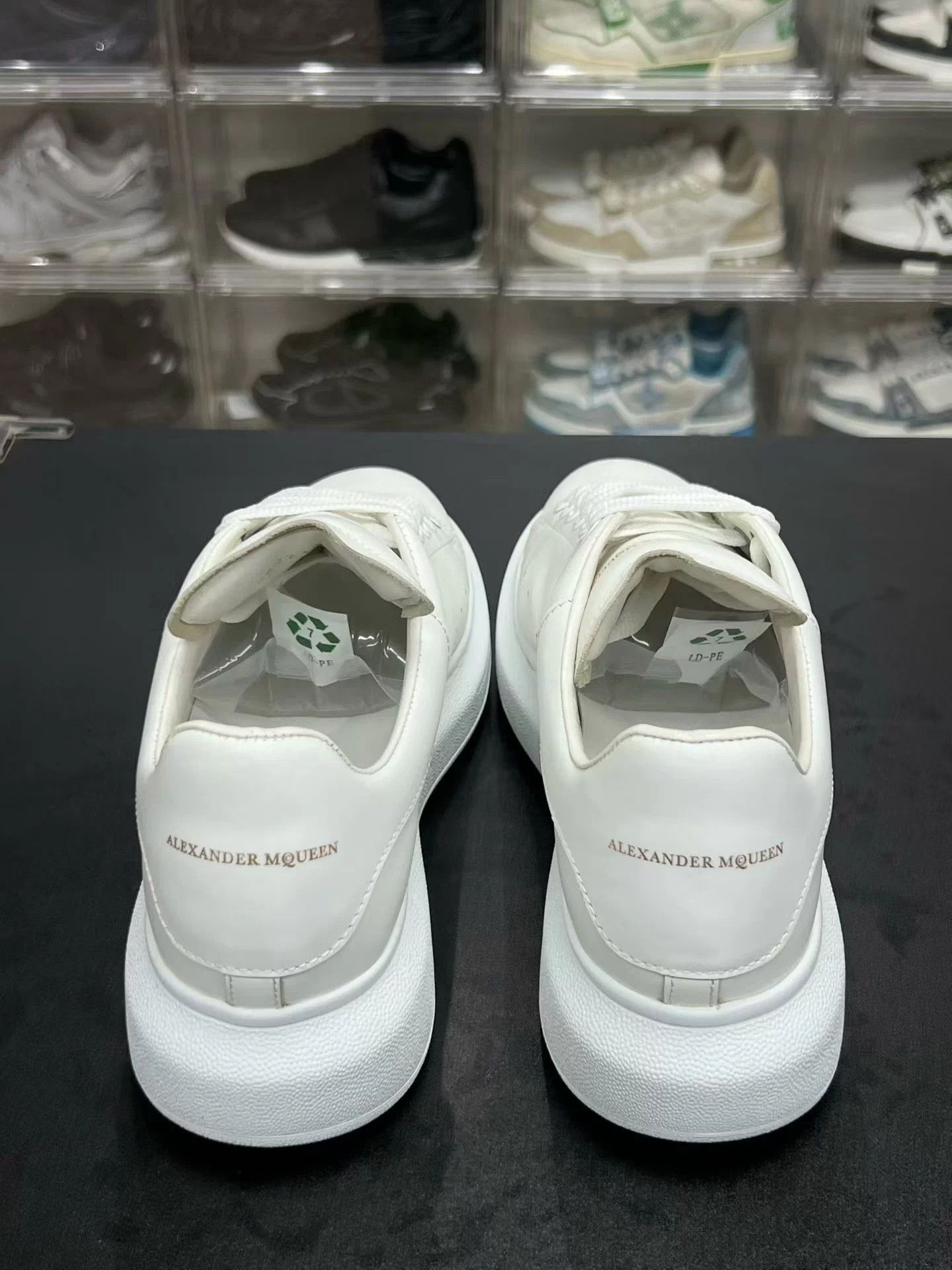 Alexander McQueen McQ Leather Low Top Sneaker White Sole Size 39 Size US 8 / IT 38 - 7 Thumbnail