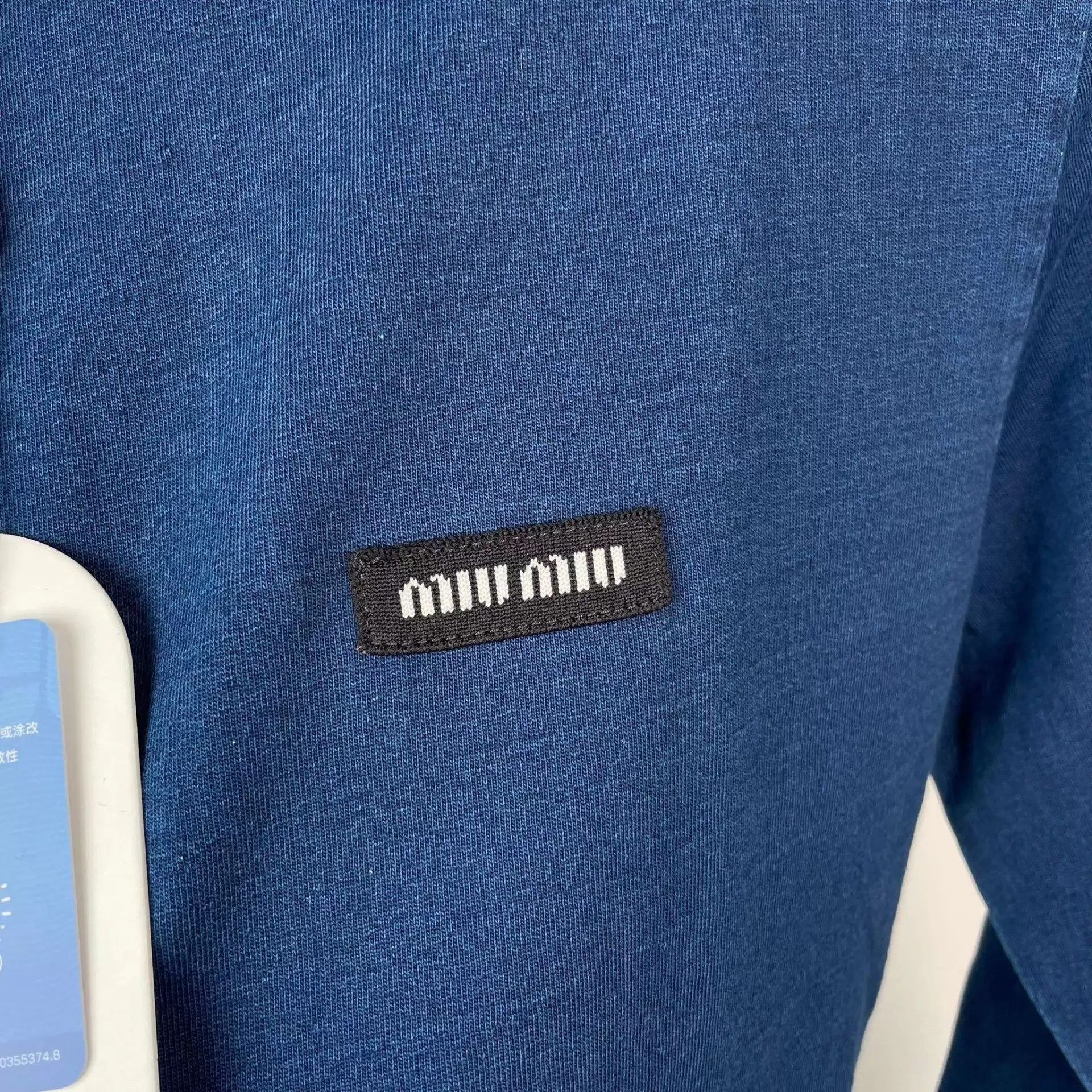 Miu Miu MIU MIU 95% linen-cotton long-sleeve Tee XS navy Size XS / US 0-2 / IT 36-38 - 4 Thumbnail