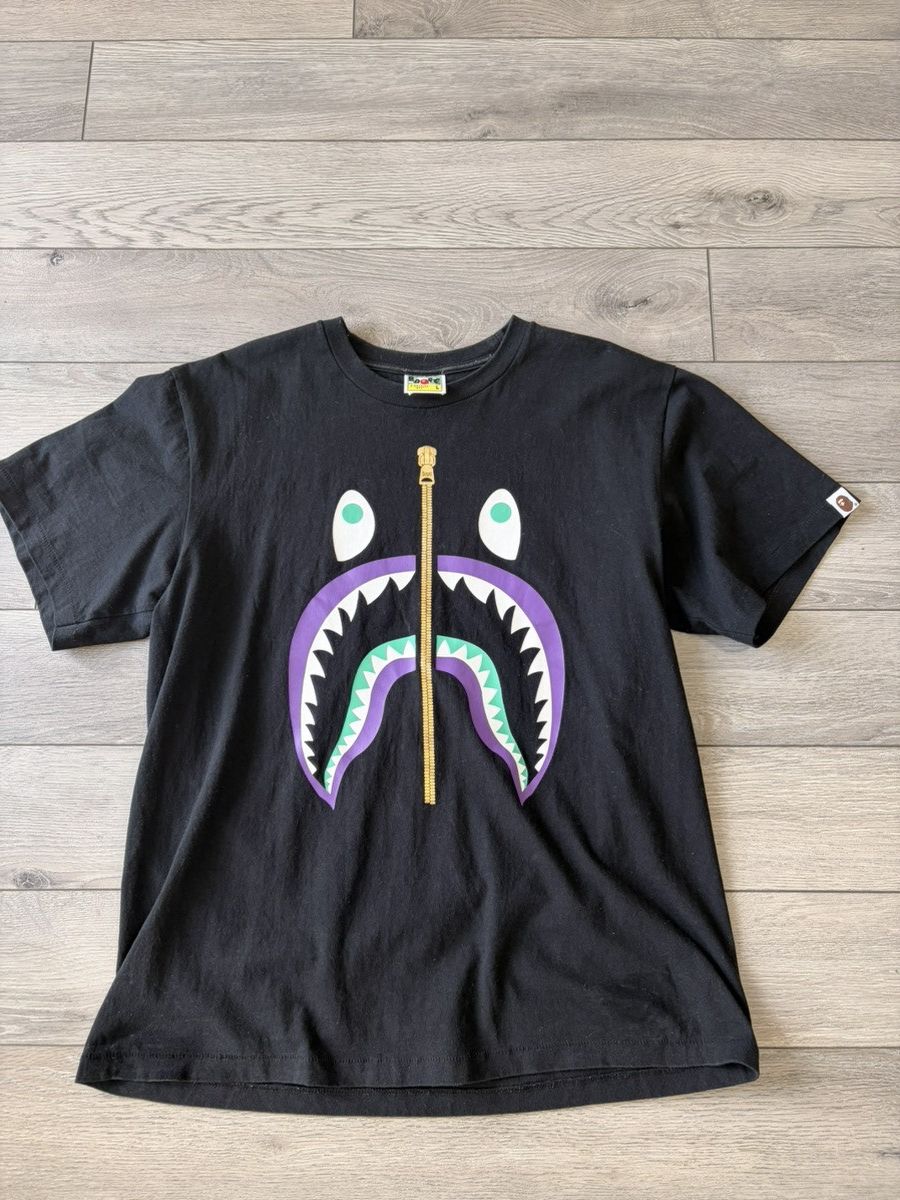 Bape Bape Shark Tshirt Size US L / EU 52-54 / 3 - 1 Thumbnail