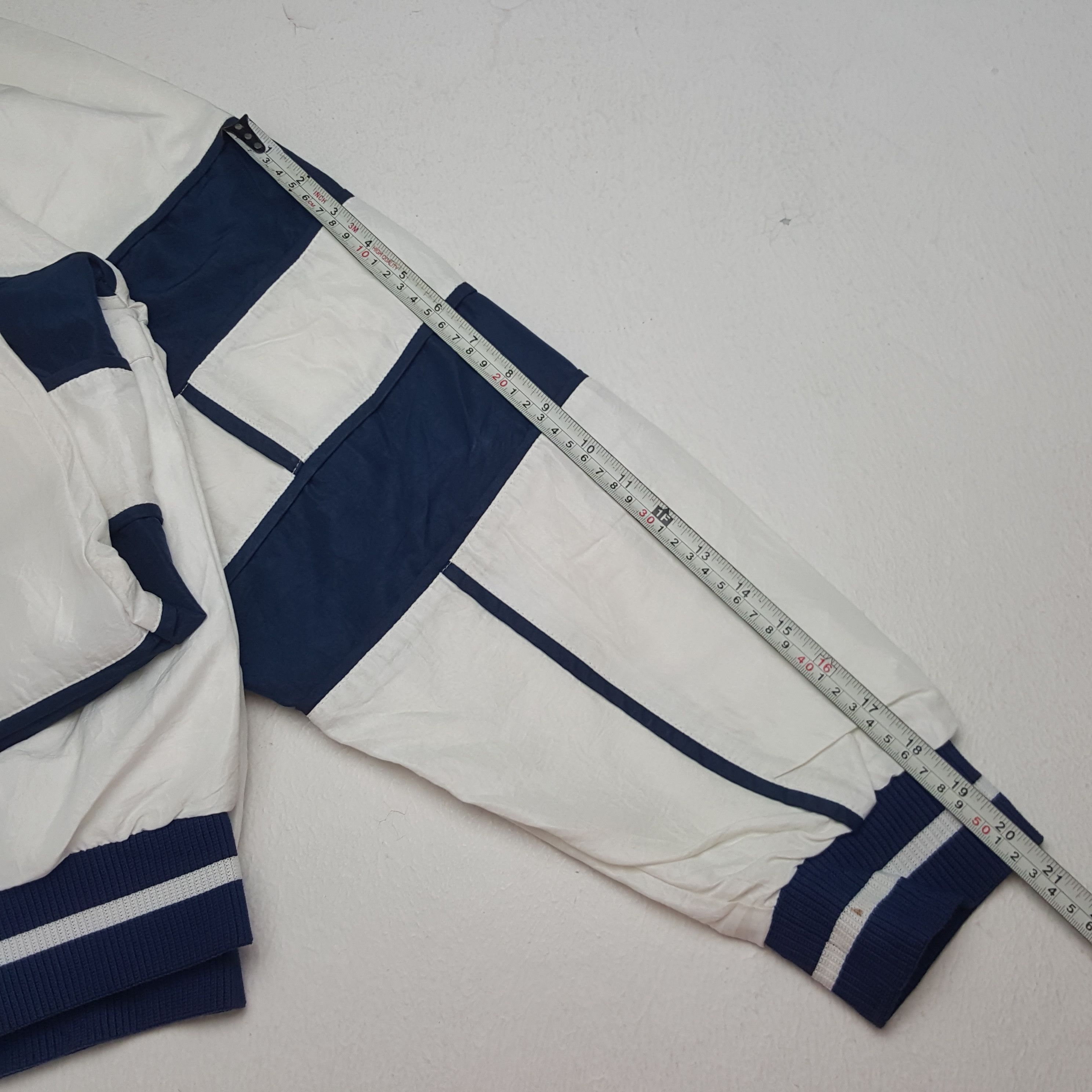 Le Coq Sportif × Vintage Vintage Le Coq Sportif France Winter Sports Style Jacket Size US L / EU 52-54 / 3 - 7 Thumbnail