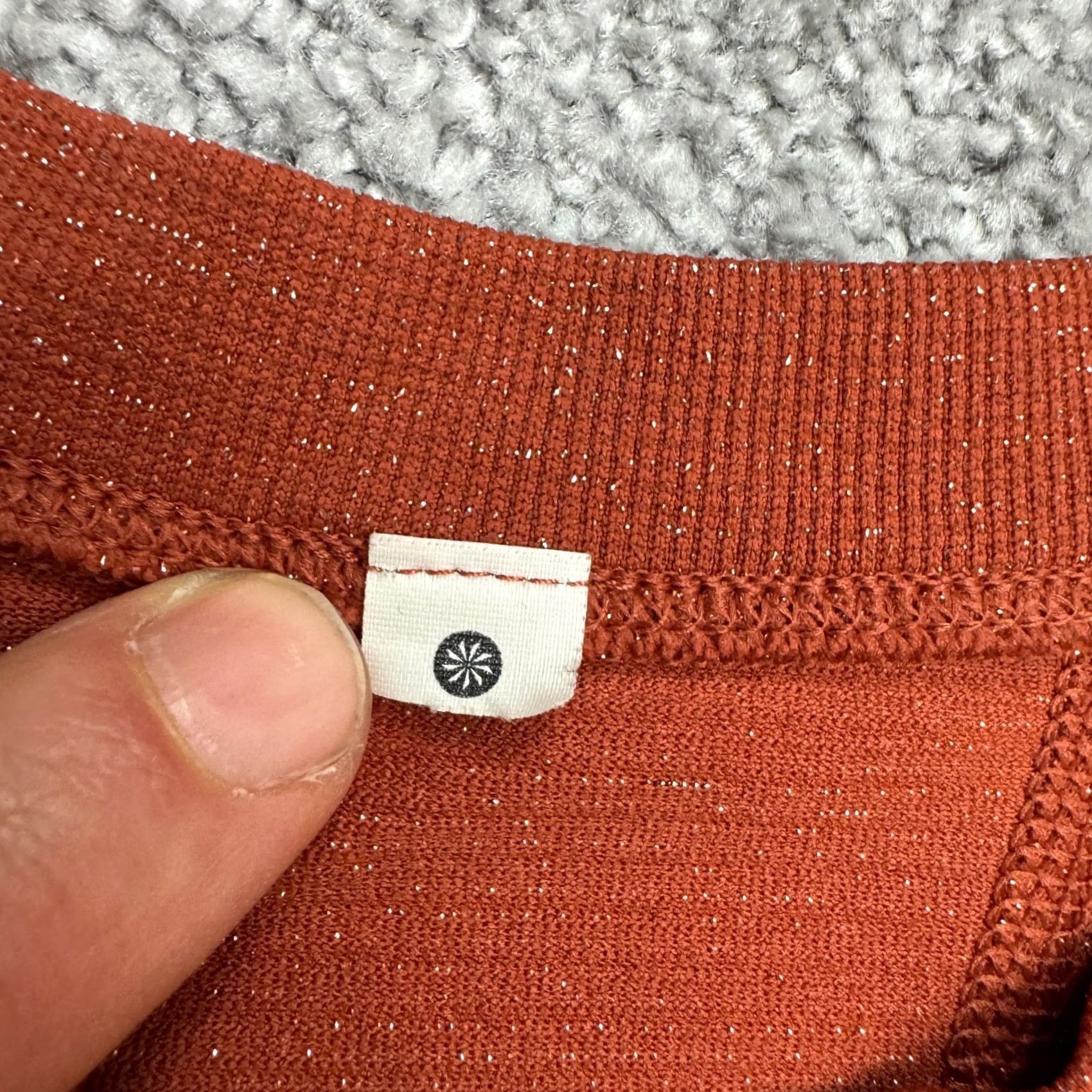 Athleta Athleta Momentum Glitter Sparkle Long Sleeve Shirt Womens Small Orange Crew Neck Shirt Size XS / US 0-2 / IT 36-38 - 7 Thumbnail