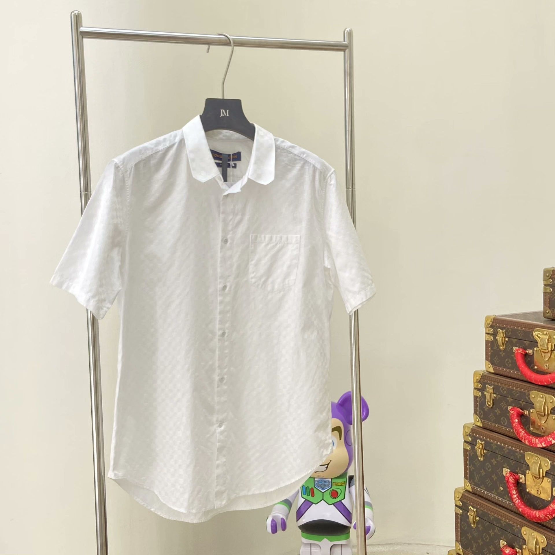 Louis Vuitton Louis Vuitton Shirt l Men Size US L / EU 52-54 / 3 - 1 Thumbnail