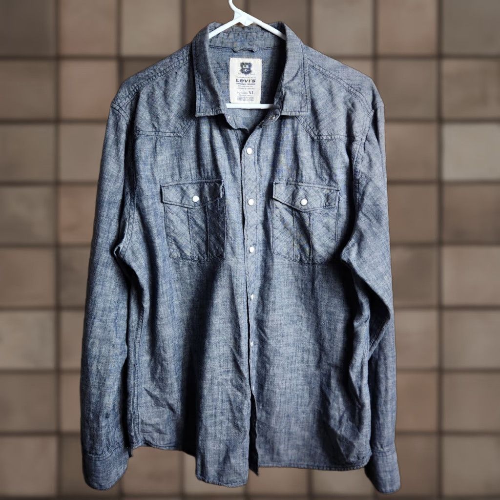 Levi's Levi's Mens Long Sleeve Pearl Snap Western Shirt L Blue Cotton Button-Up Shirt Western Mens Regular Size L Size US L / EU 52-54 / 3 - 1 Thumbnail