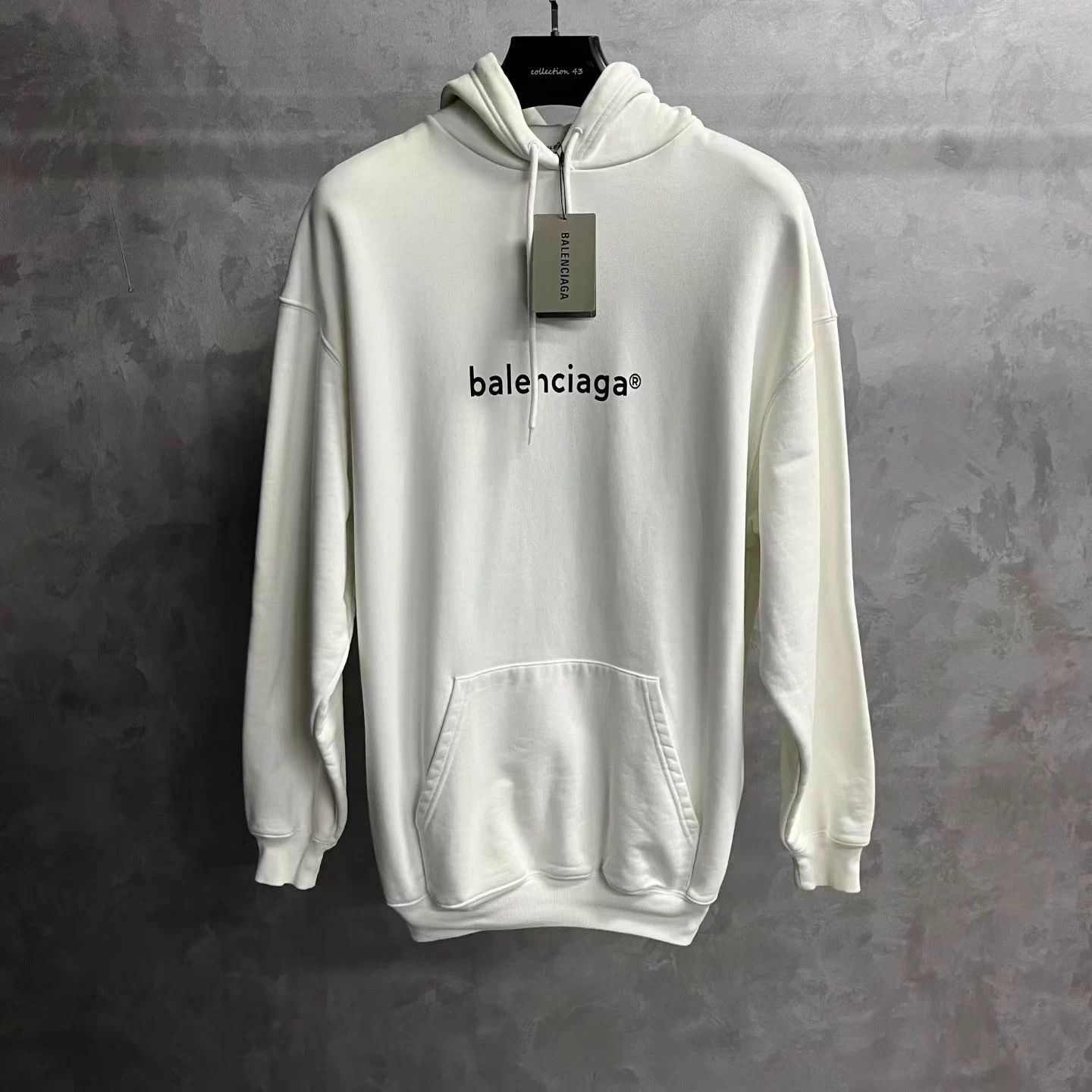 Balenciaga Balenciaga White Logo Print Hooded Pocket Sweatshirt S Size US S / EU 44-46 / 1 - 1 Thumbnail