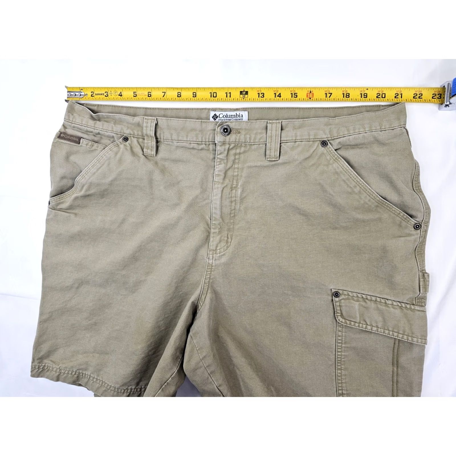 Vintage Columbia Shorts Men 42 Cargo Outdoor Hiking Beige Twill Cargo Pocket Pockets Casual, Travel, Workwear Mens 42 Beige Size US 42 / EU 58 - 5 Thumbnail