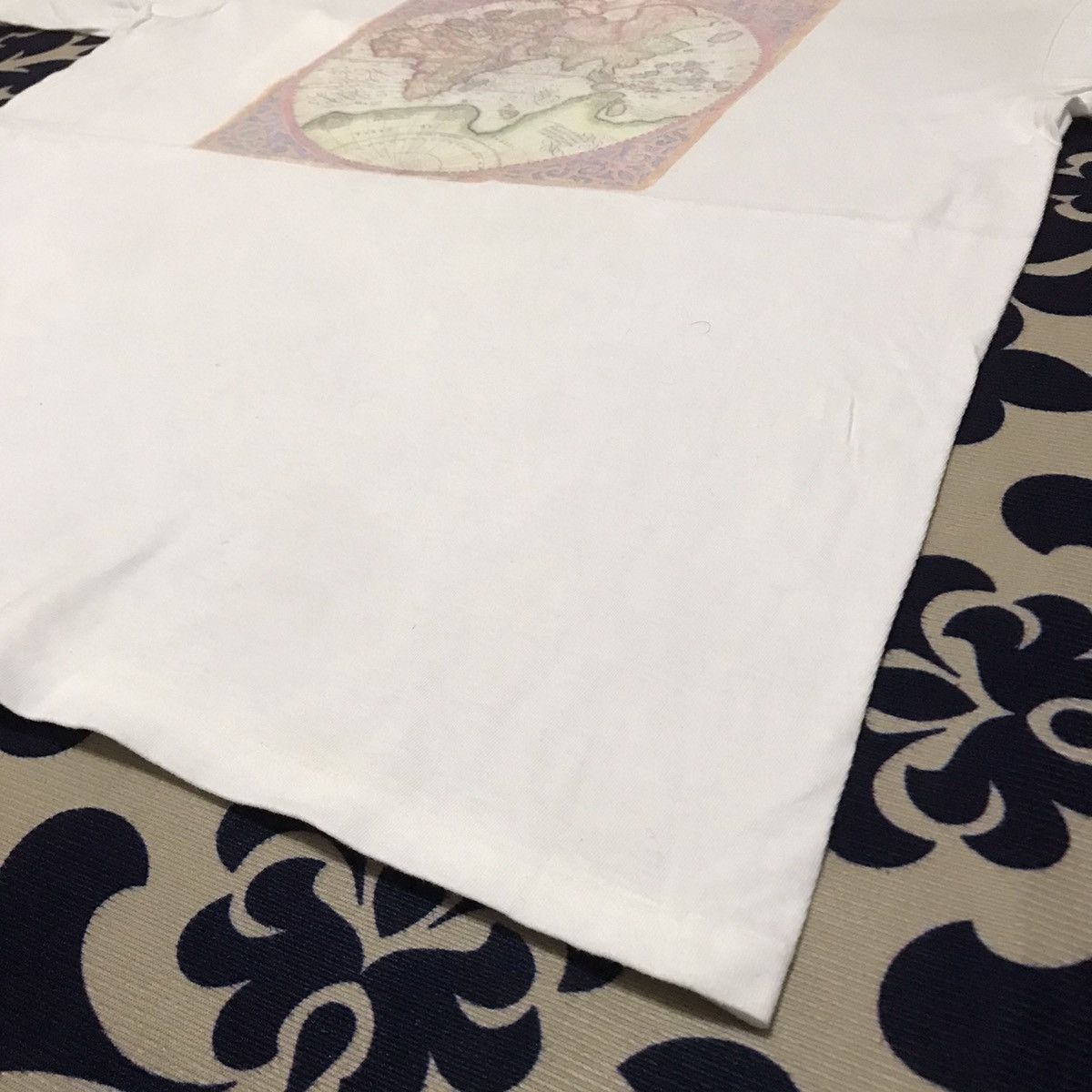 Banana Republic × Vintage VINTAGE BANANA REPUBLIC BACK PRINT RARE TEE Size US XXL / EU 58 / 5 - 6 Thumbnail