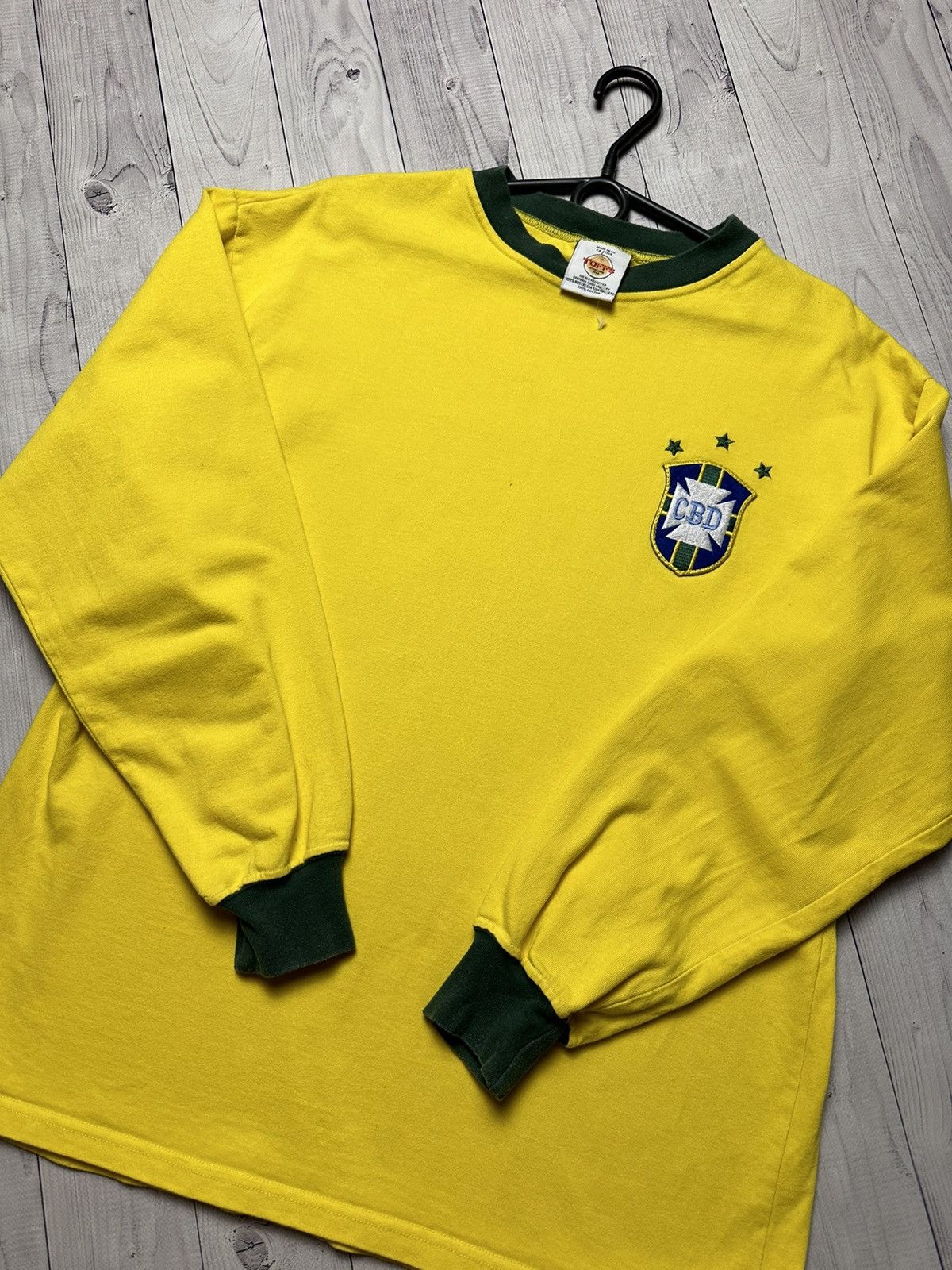 Vintage Vintage Brazil soccer jersey long sleeve retro Brasil size L Size US L / EU 52-54 / 3 - 2 Thumbnail