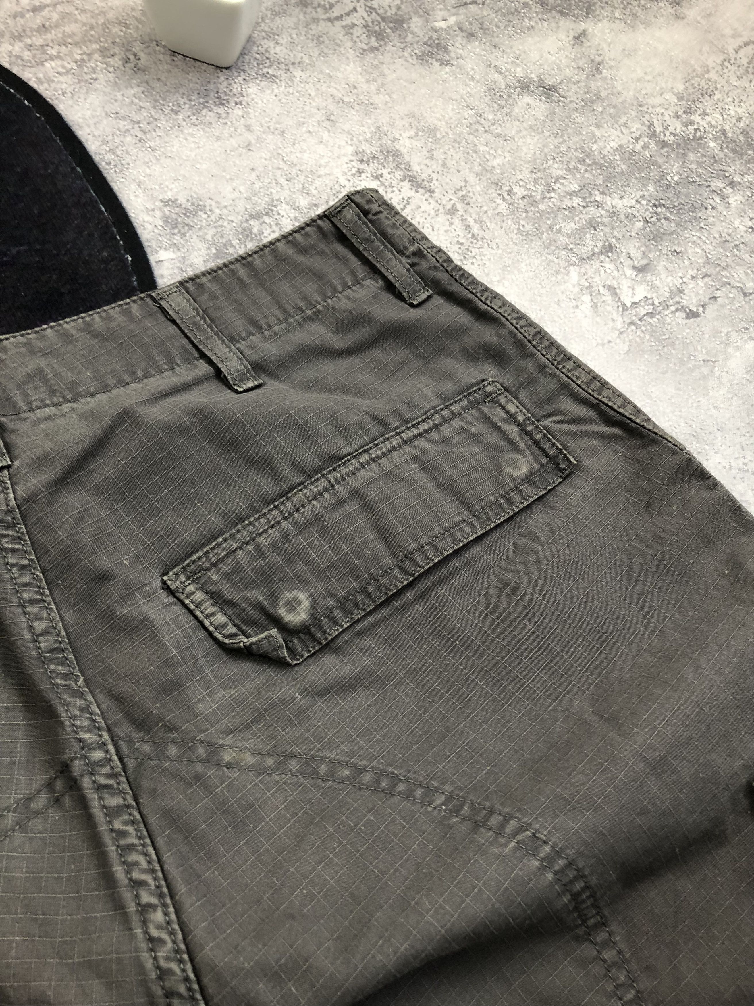 Carhartt CARHARTT Vintage Mini Logo Cargo Shorts Streetwear Workwear Size US 29 - 11 Thumbnail