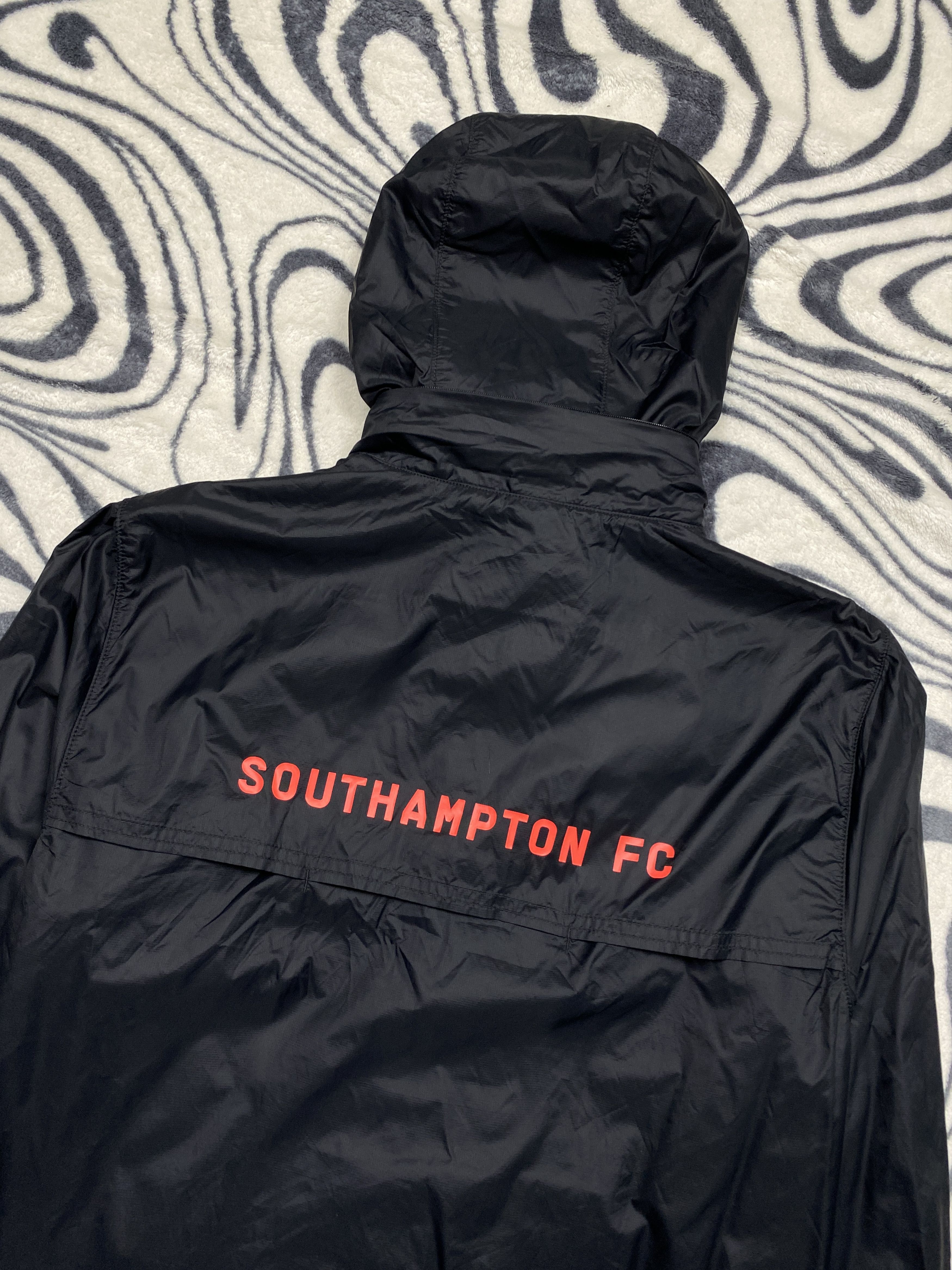 Under Armour Under Armour Southampton FC Mens Jacket Size US M / EU 48-50 / 2 - 9 Thumbnail