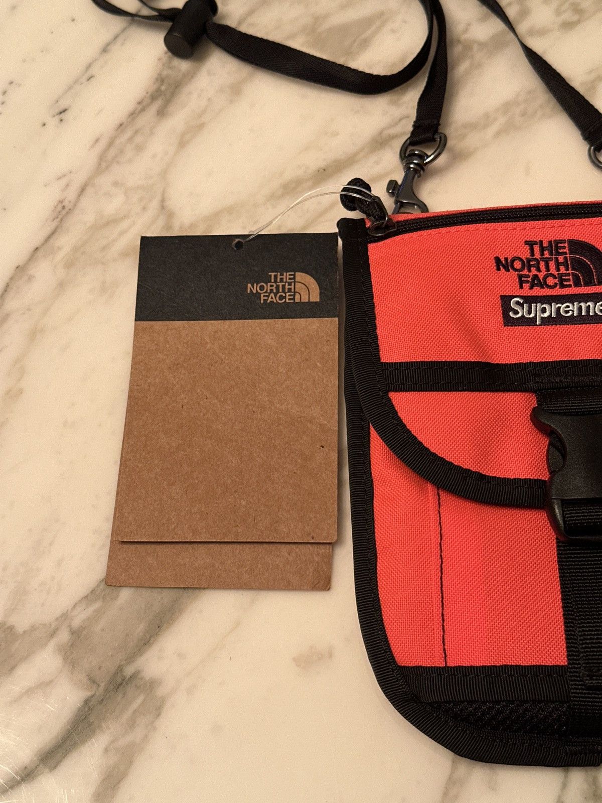 Supreme × The North Face TNF Utility Pouch Rocket Red OS Size ONE SIZE - 4 Thumbnail