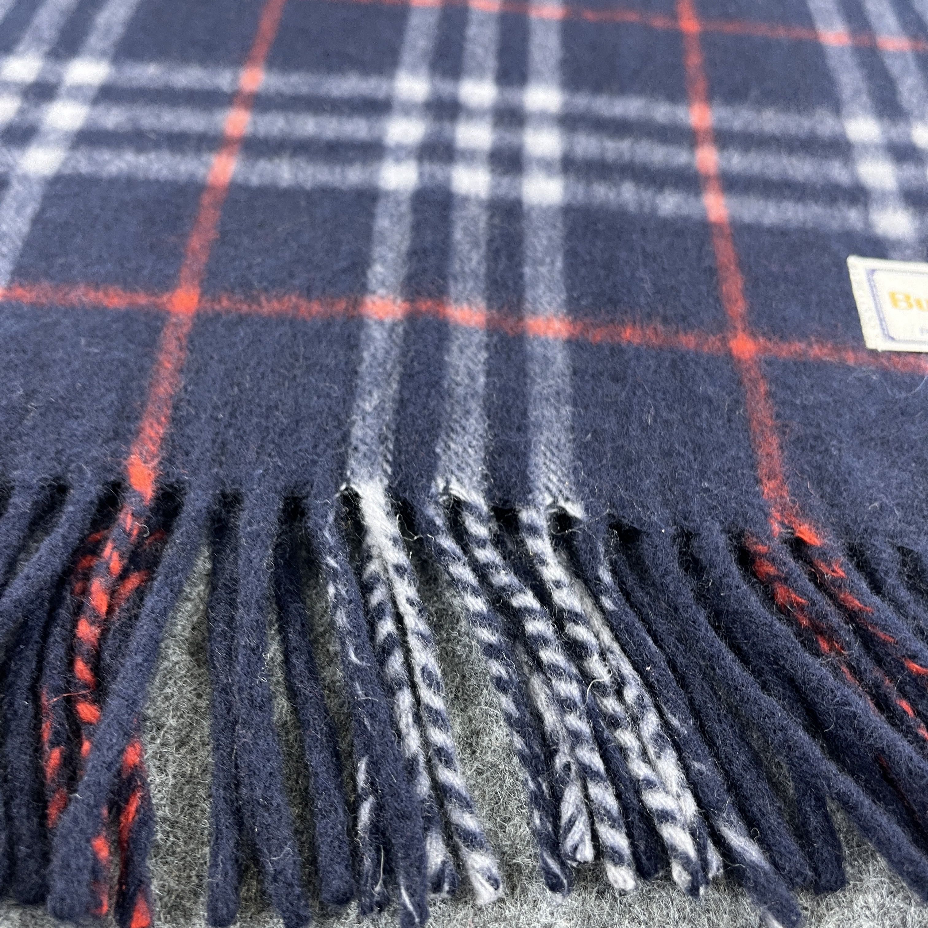 Burberry Burberry Scarf / Muffler / Neckwear T1388 Size ONE SIZE - 6 Thumbnail