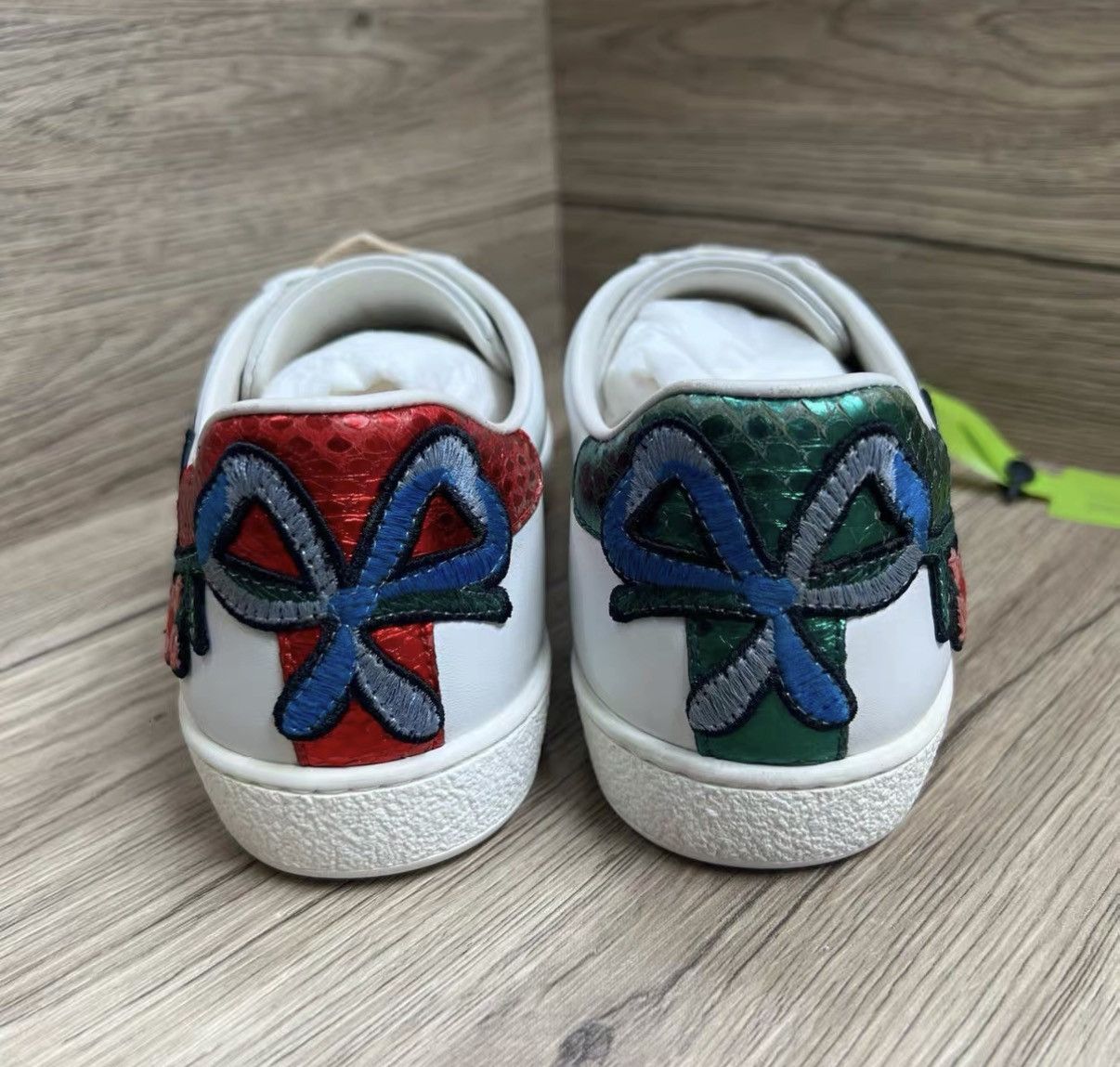 Gucci Gucci ACE Rose Embroidery White Sneakers J41 Size US 6.5 / IT 36.5 - 4 Thumbnail