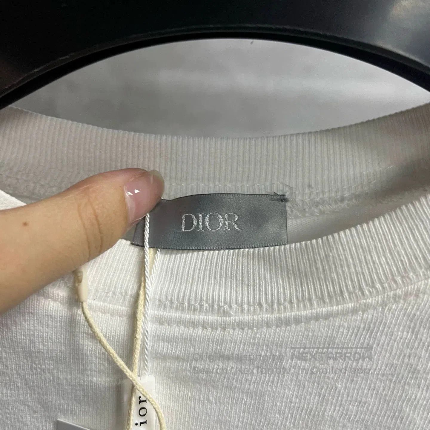 Dior Dior Latest Beige Chest Logo T. Size US XL / EU 56 / 4 - 2 Thumbnail