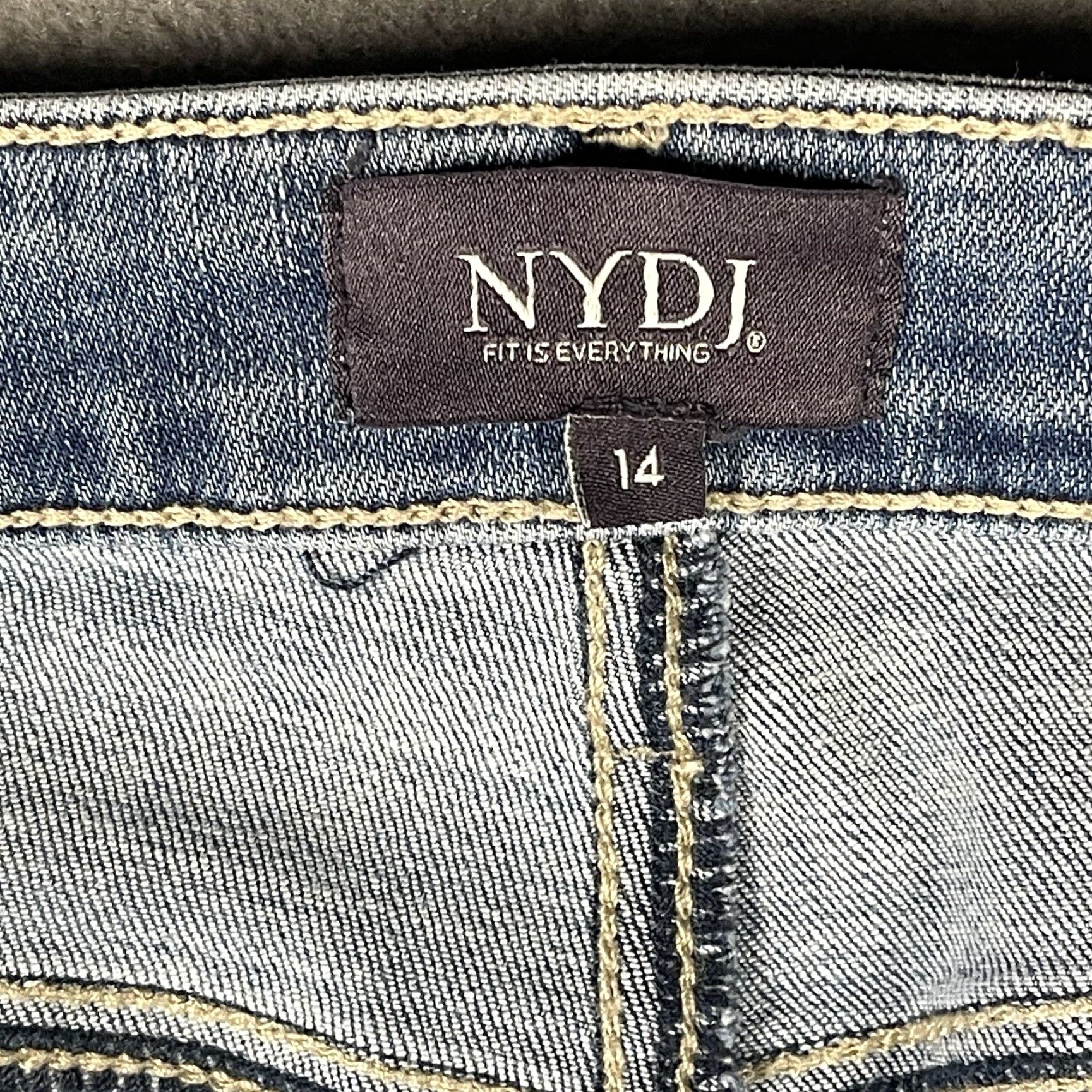 NYDJ NYDJ Jeans Flared Light Wash Size 14 Lift Tuck Technology Afterglow Cotton Blend Women Light blue Size 36" / US 14 / IT 50 - 5 Thumbnail