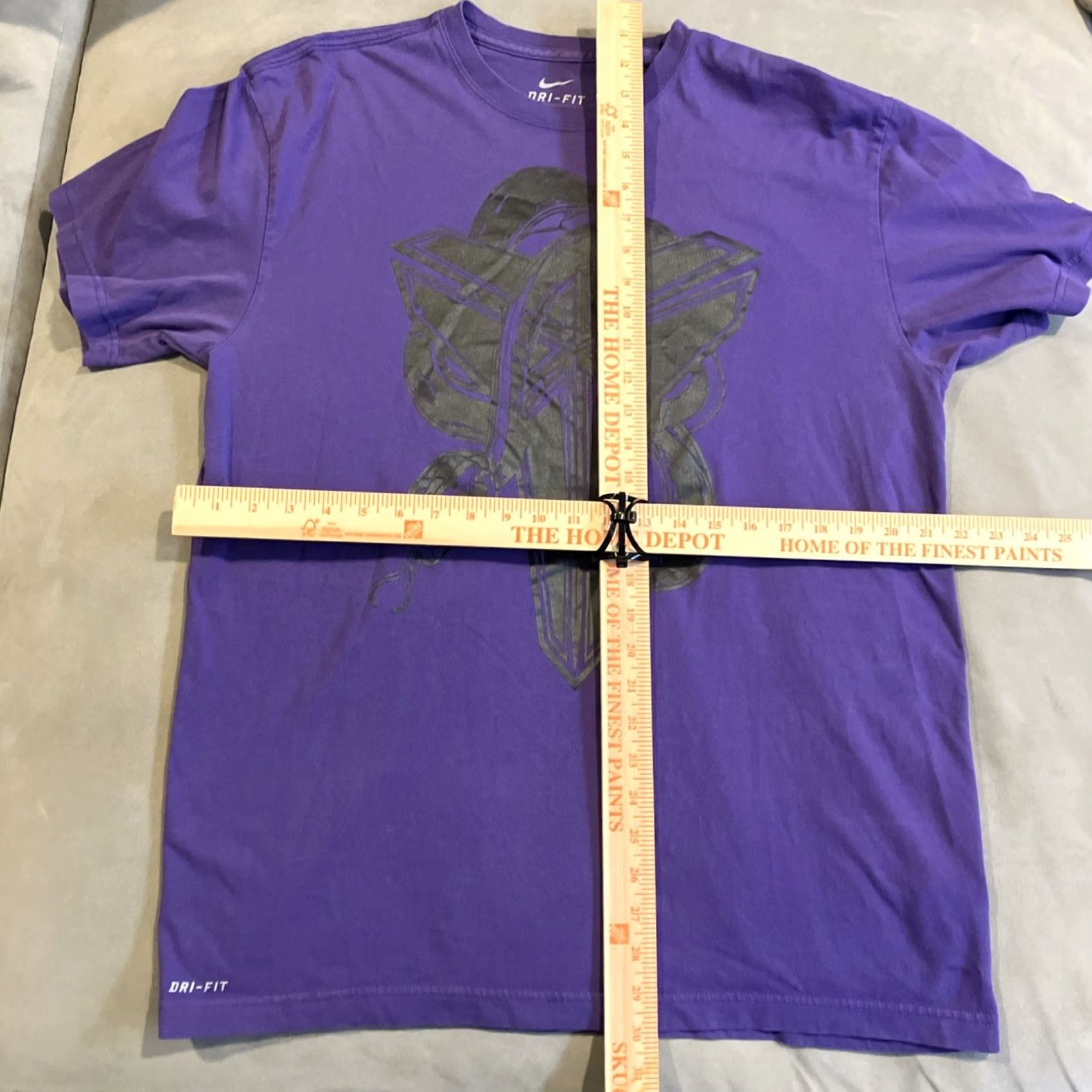 Nike Nike Kobe Bryant Black Mamba Snake Logo T Shirt Men Large Size US L / EU 52-54 / 3 - 5 Thumbnail