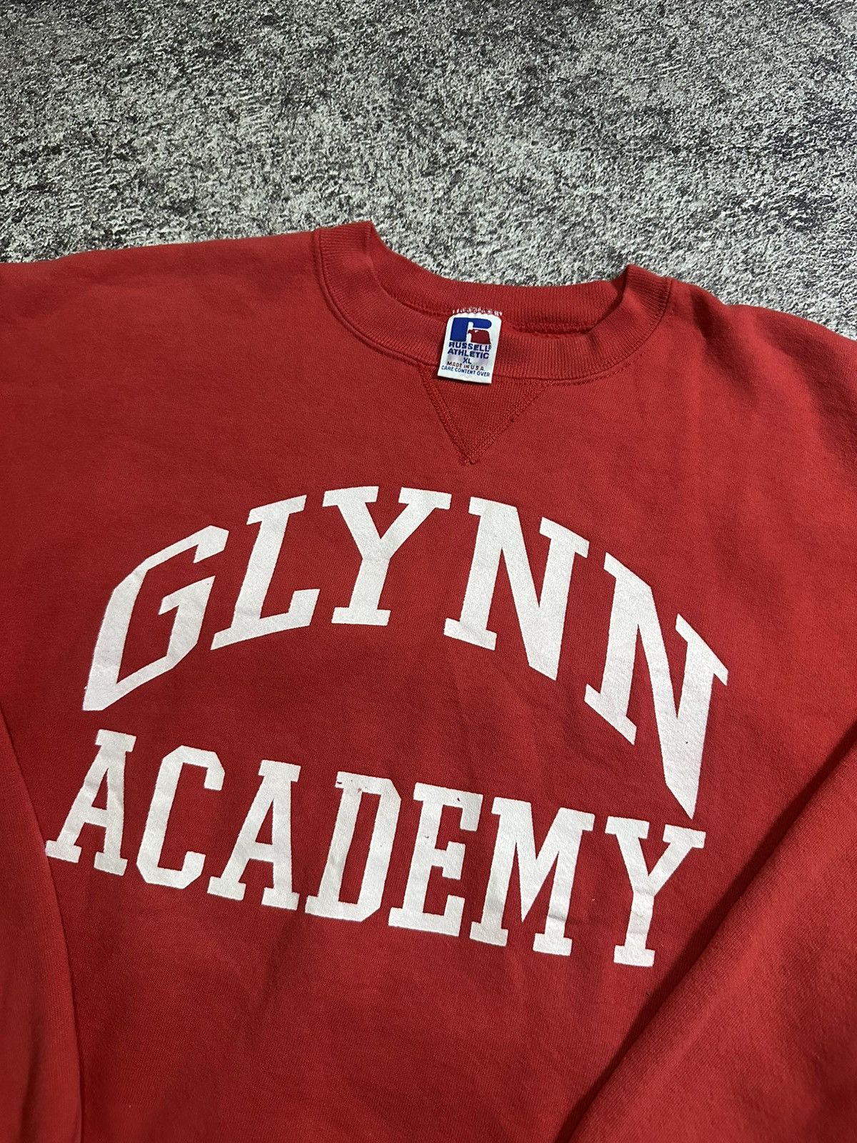 Vintage VINTAGE 2000s RUSELL ATHLETIC "GLYNN ACADEMY" SWEATSHIRT Size US XL / EU 56 / 4 - 2 Thumbnail