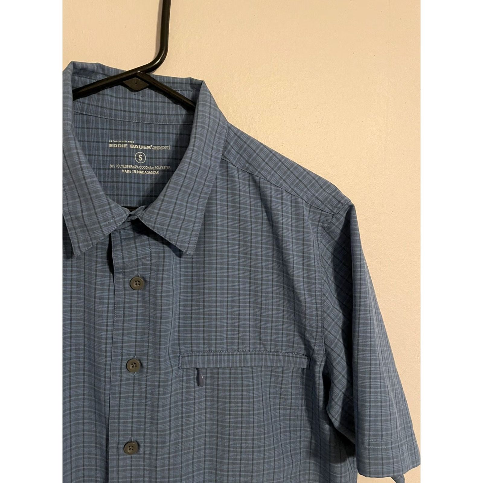 Eddie Bauer Eddie Bauer Blue Plaid Travel Shirt Men's Small S Button Up Outdoors Sport Size US S / EU 44-46 / 1 - 2 Thumbnail